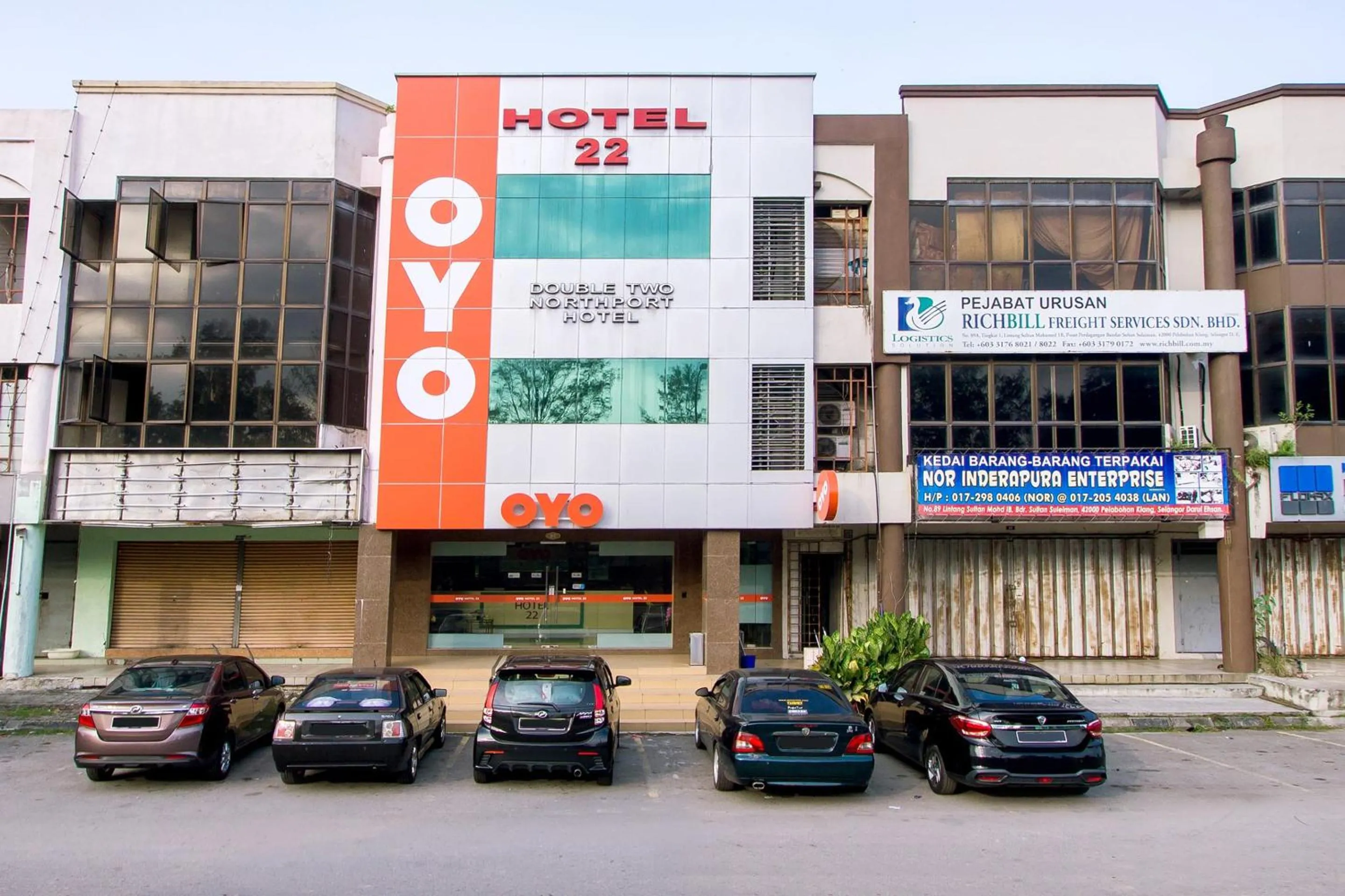 Facade/entrance in OYO 89842 Hotel 22, Northport
