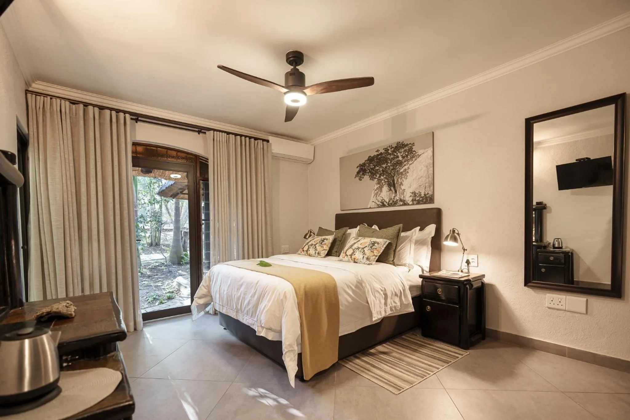 Bed in Kruger Eden Lodge