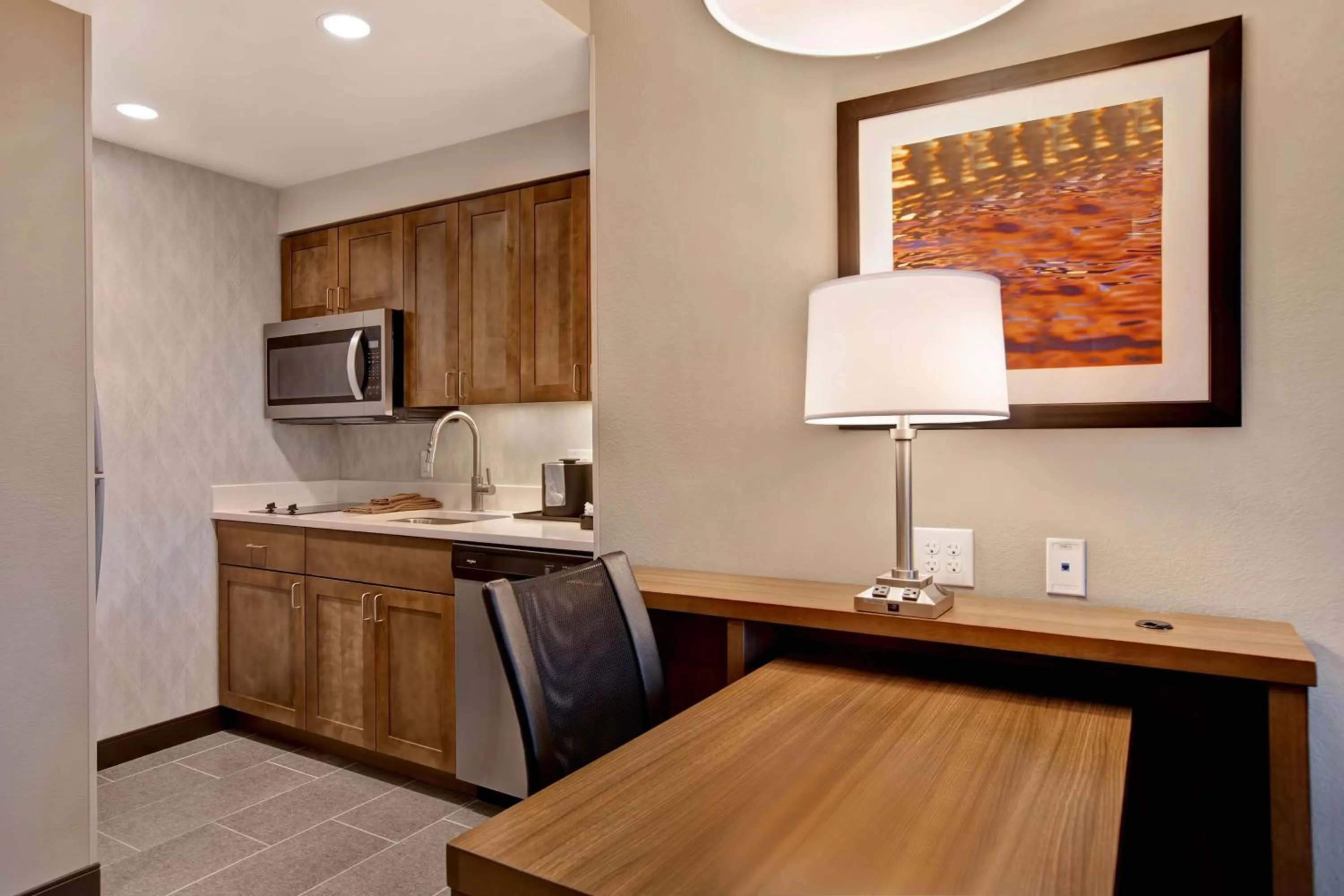 Kitchen or kitchenette in Homewood Suites By Hilton Summerville