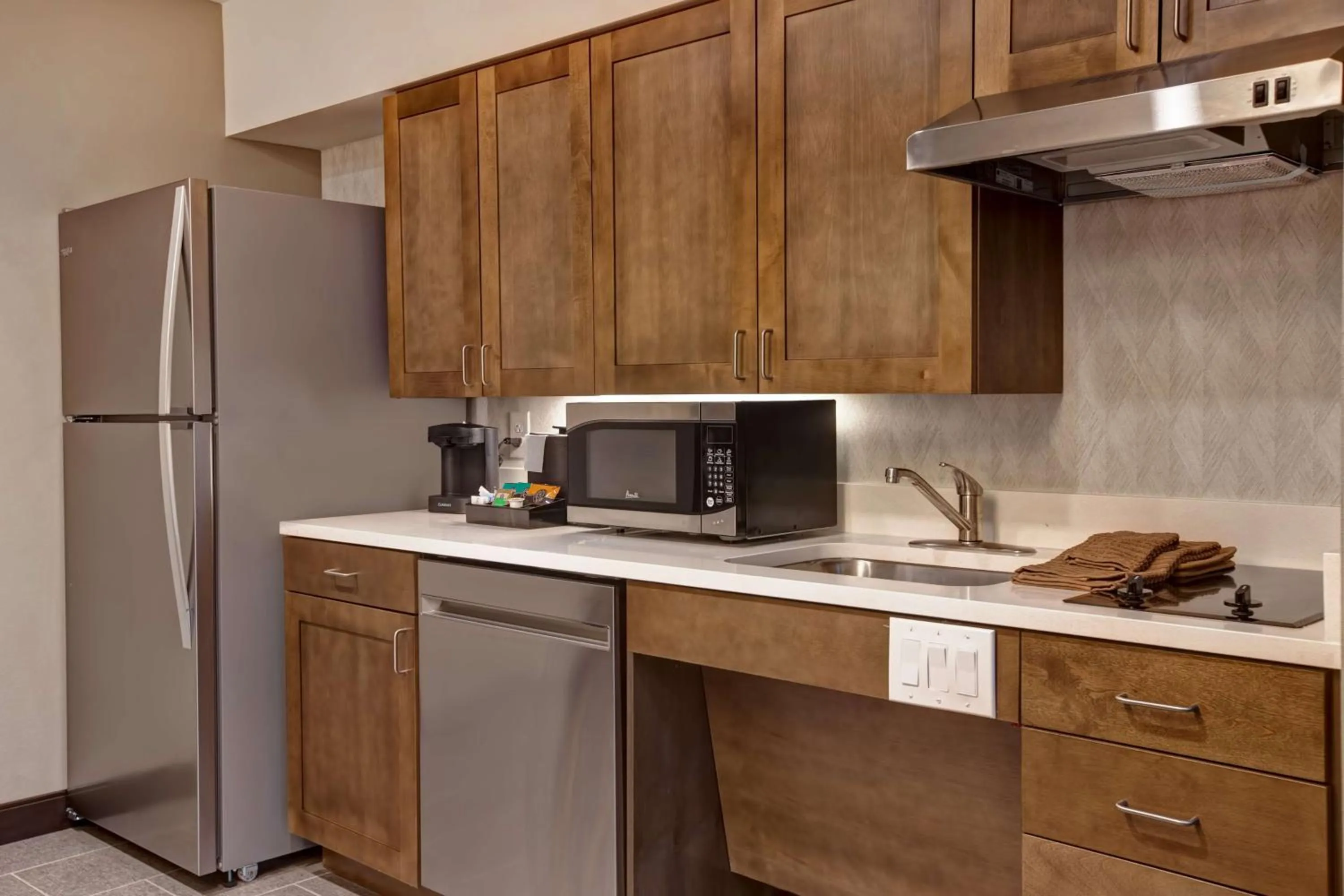 Kitchen or kitchenette in Homewood Suites By Hilton Summerville