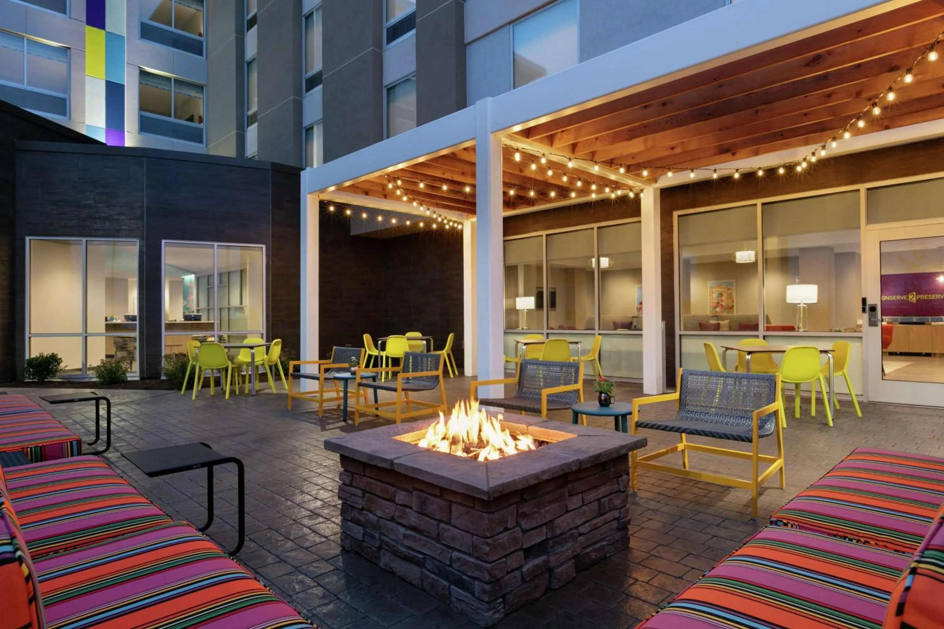 Patio in Home2 Suites By Hilton Easton
