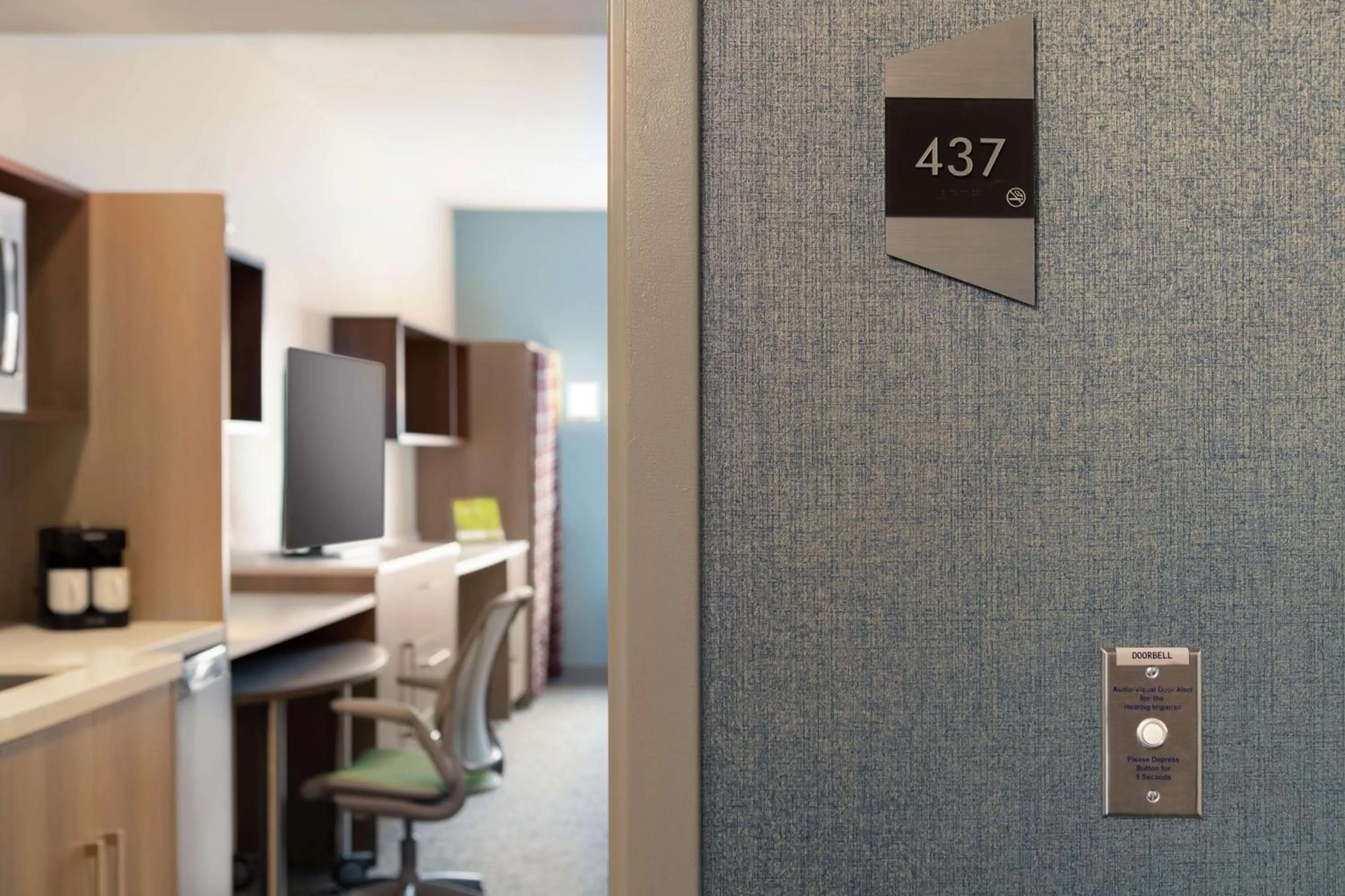 Bedroom in Home2 Suites By Hilton Easton