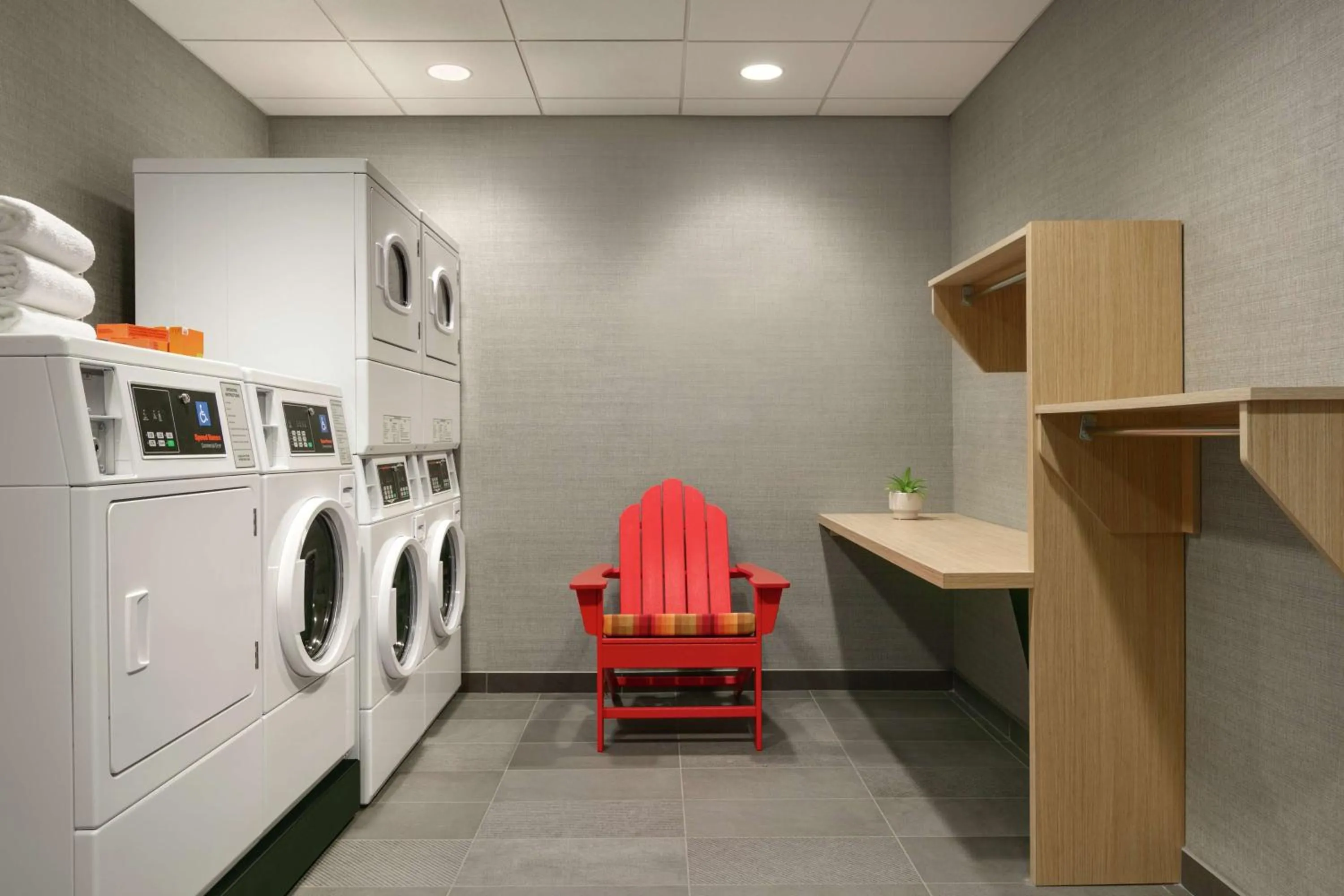 Property building in Home2 Suites By Hilton Easton