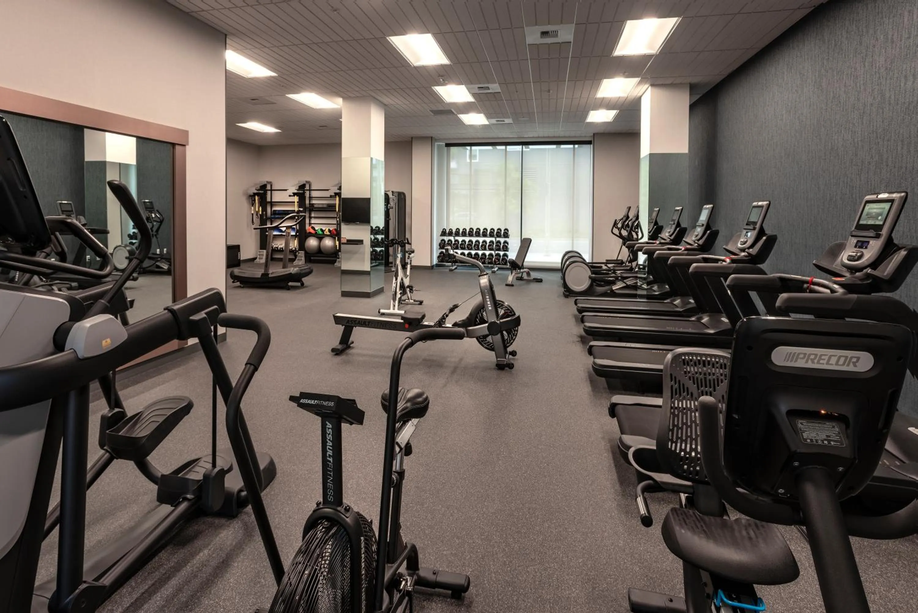 Fitness centre/facilities in Hilton Garden Inn Redmond WA