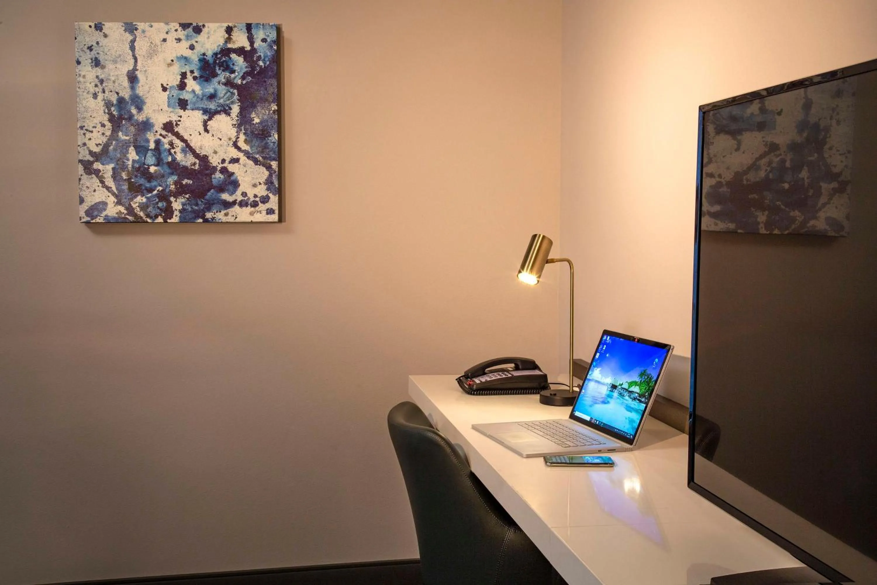 Bedroom in Hilton Garden Inn Redmond WA