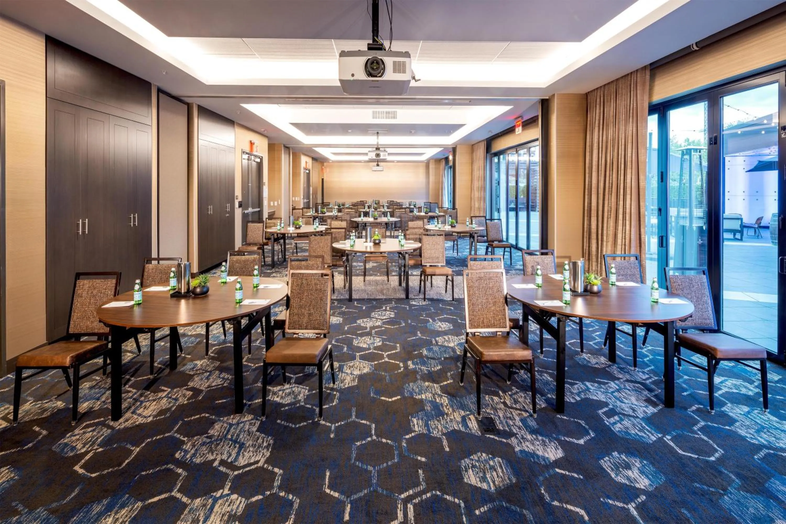 Meeting/conference room in Hilton Garden Inn Redmond WA