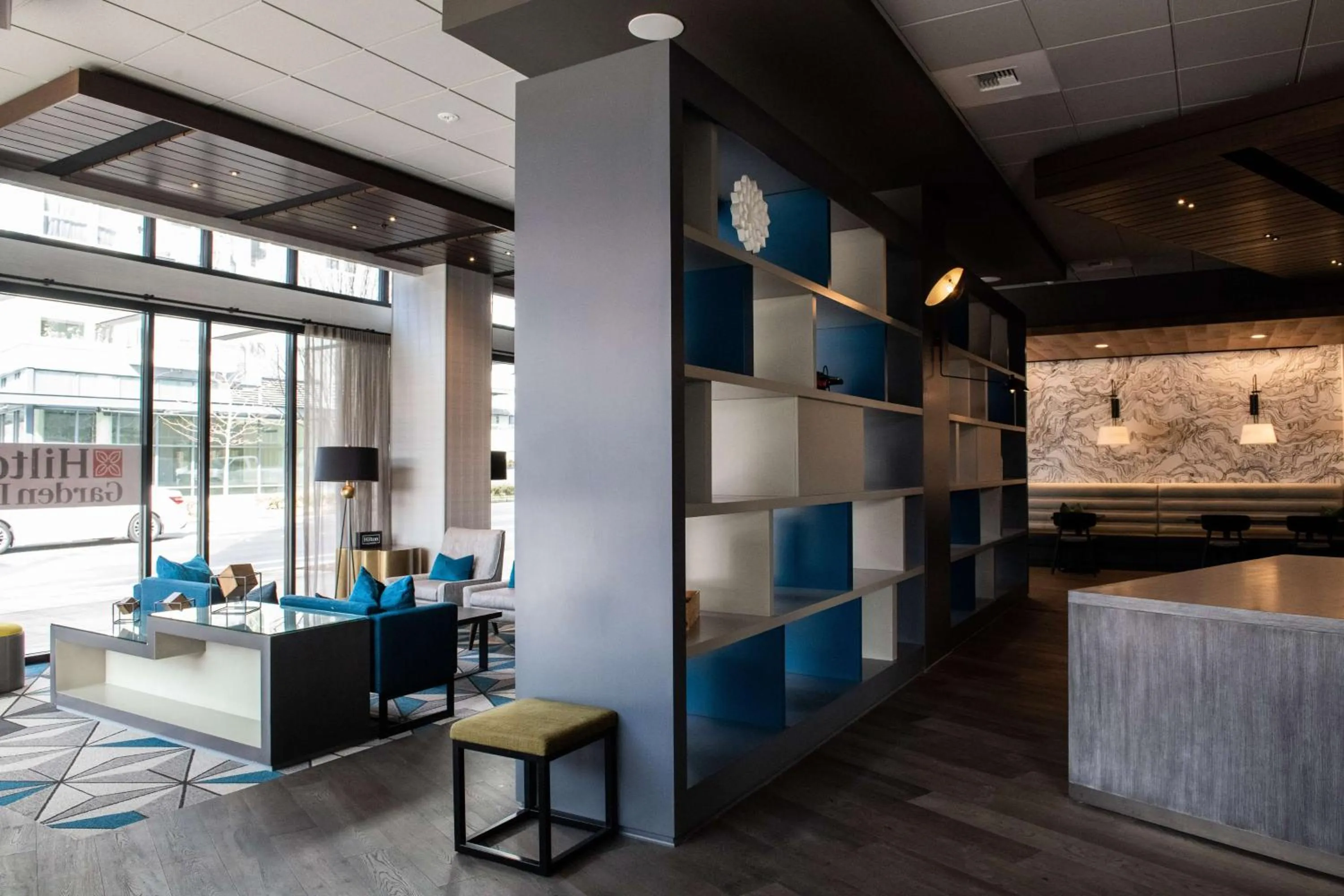 Lobby or reception in Hilton Garden Inn Redmond WA