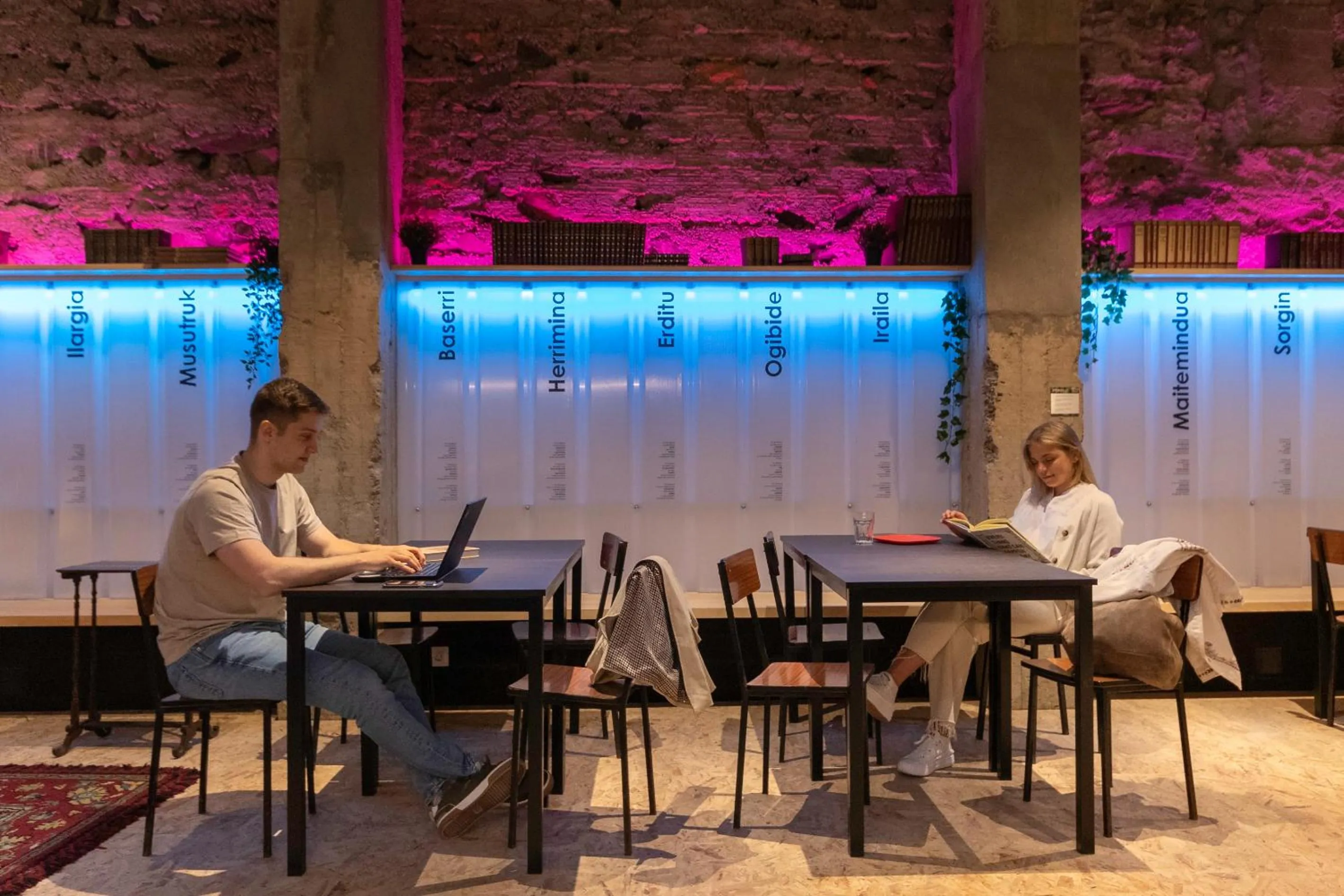 Restaurant/places to eat in Ekoos Hostel, Bilbao Eko Hostel