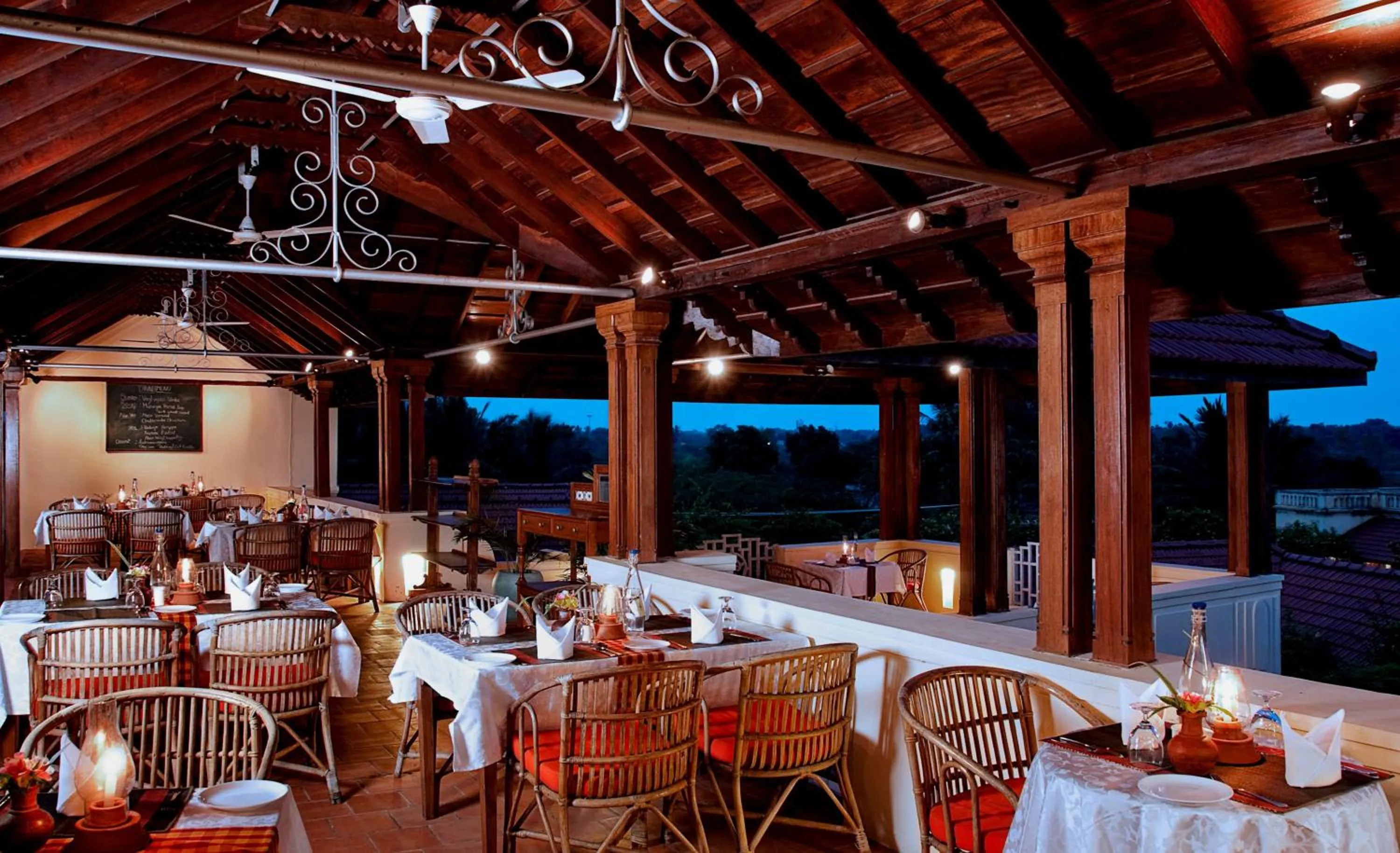 Restaurant/places to eat in Visalam Chettinad Palace - A CGH Earth Experience