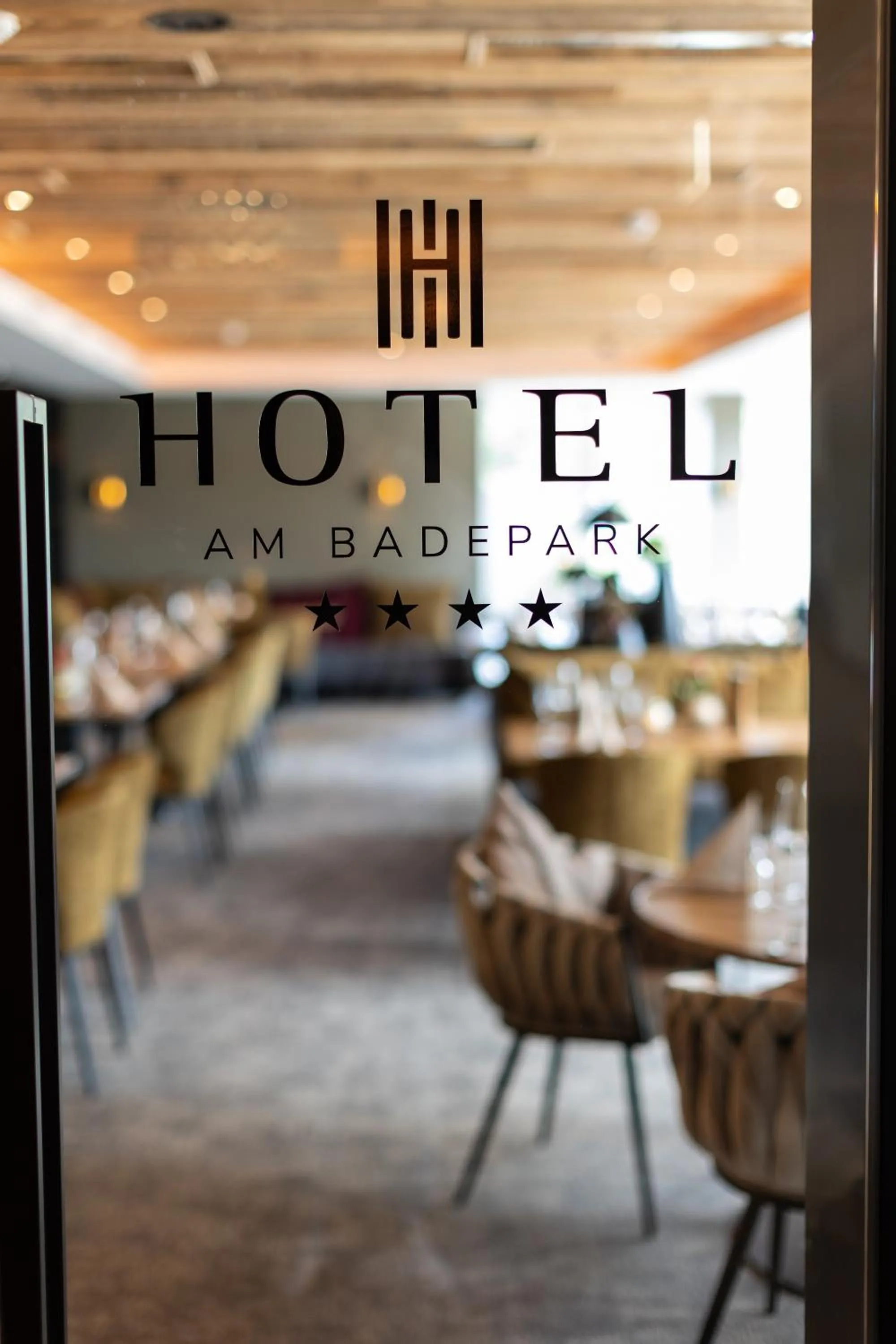 Restaurant/places to eat in Hotel Am Badepark