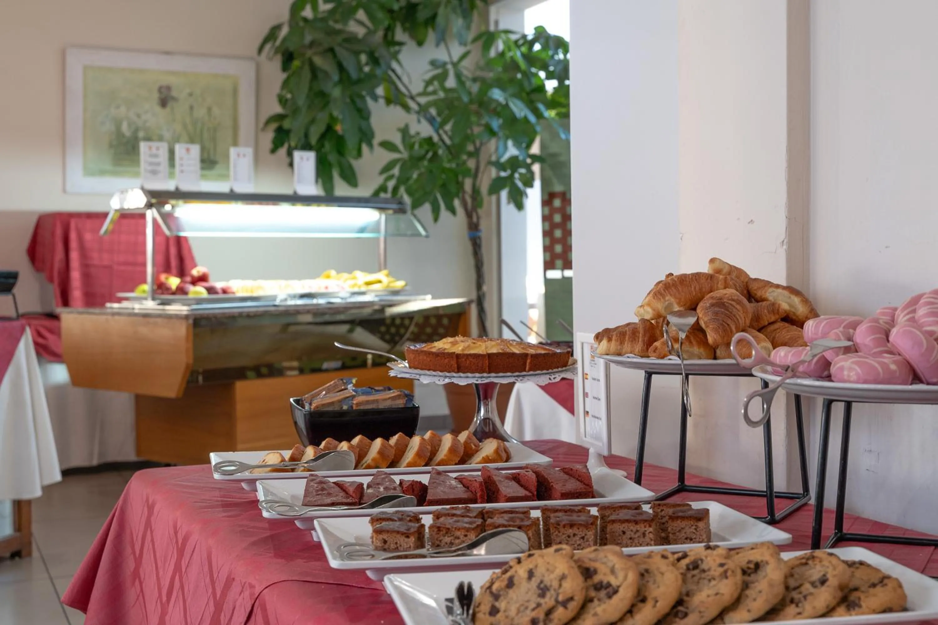 Buffet breakfast in Hotel Siroco - Adults Only 18
