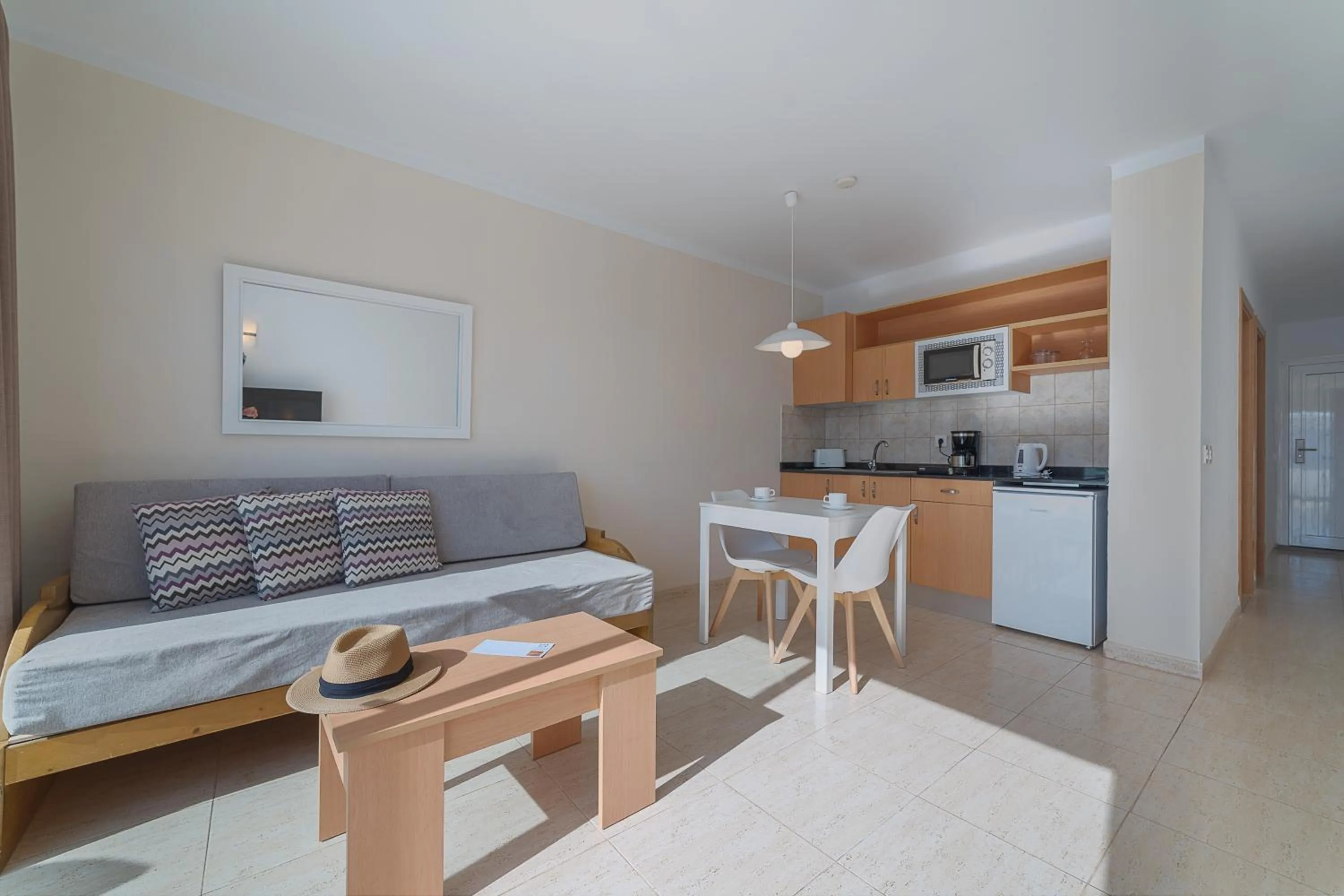 Photo of the whole room in Hotel Siroco - Adults Only 18