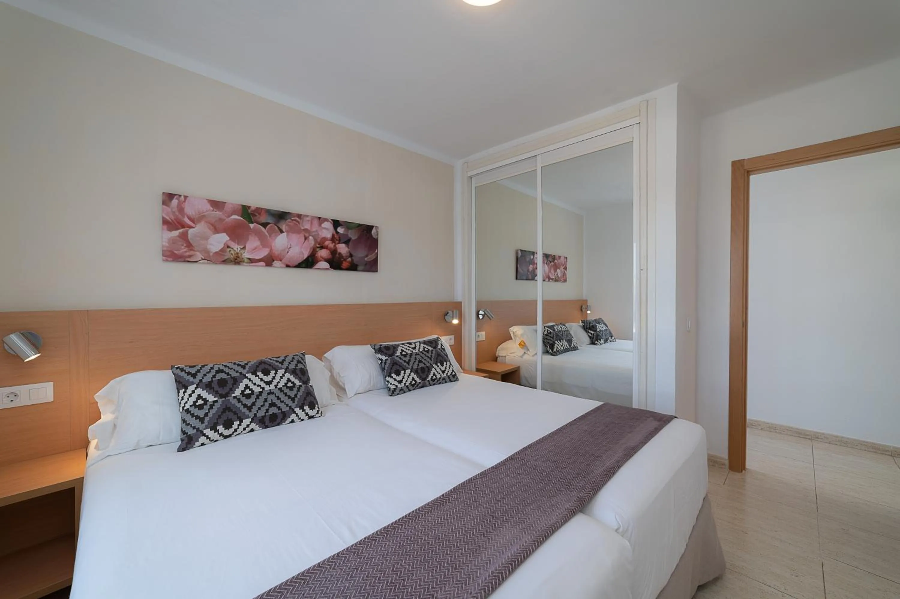 Bedroom, Bed in Hotel Siroco - Adults Only 18