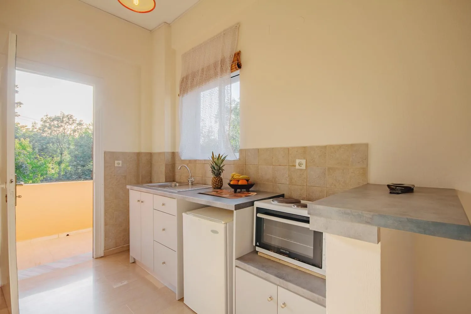 Kitchen or kitchenette in Villa Rosa Apartments