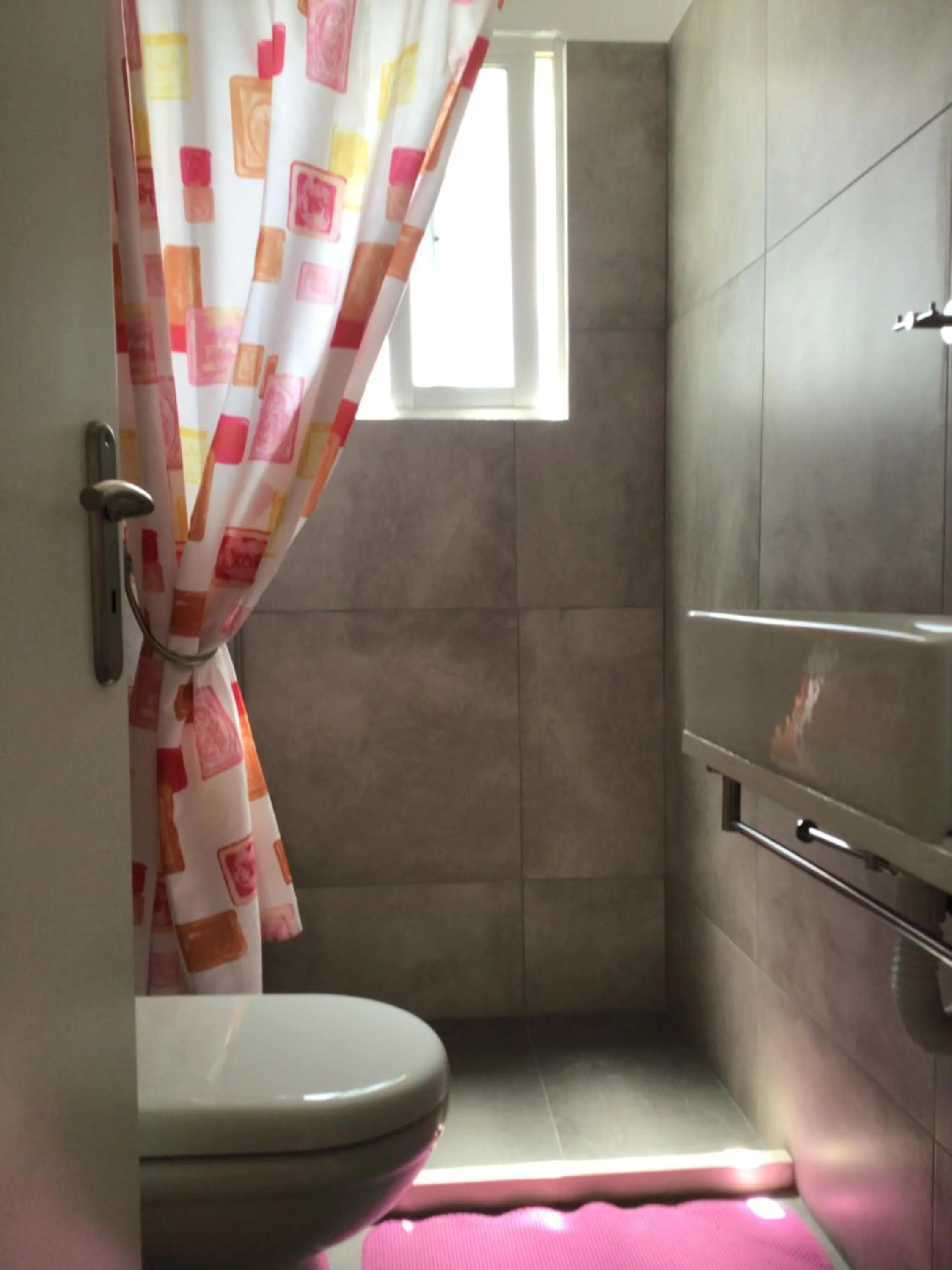 Shower in Villa Rosa Apartments