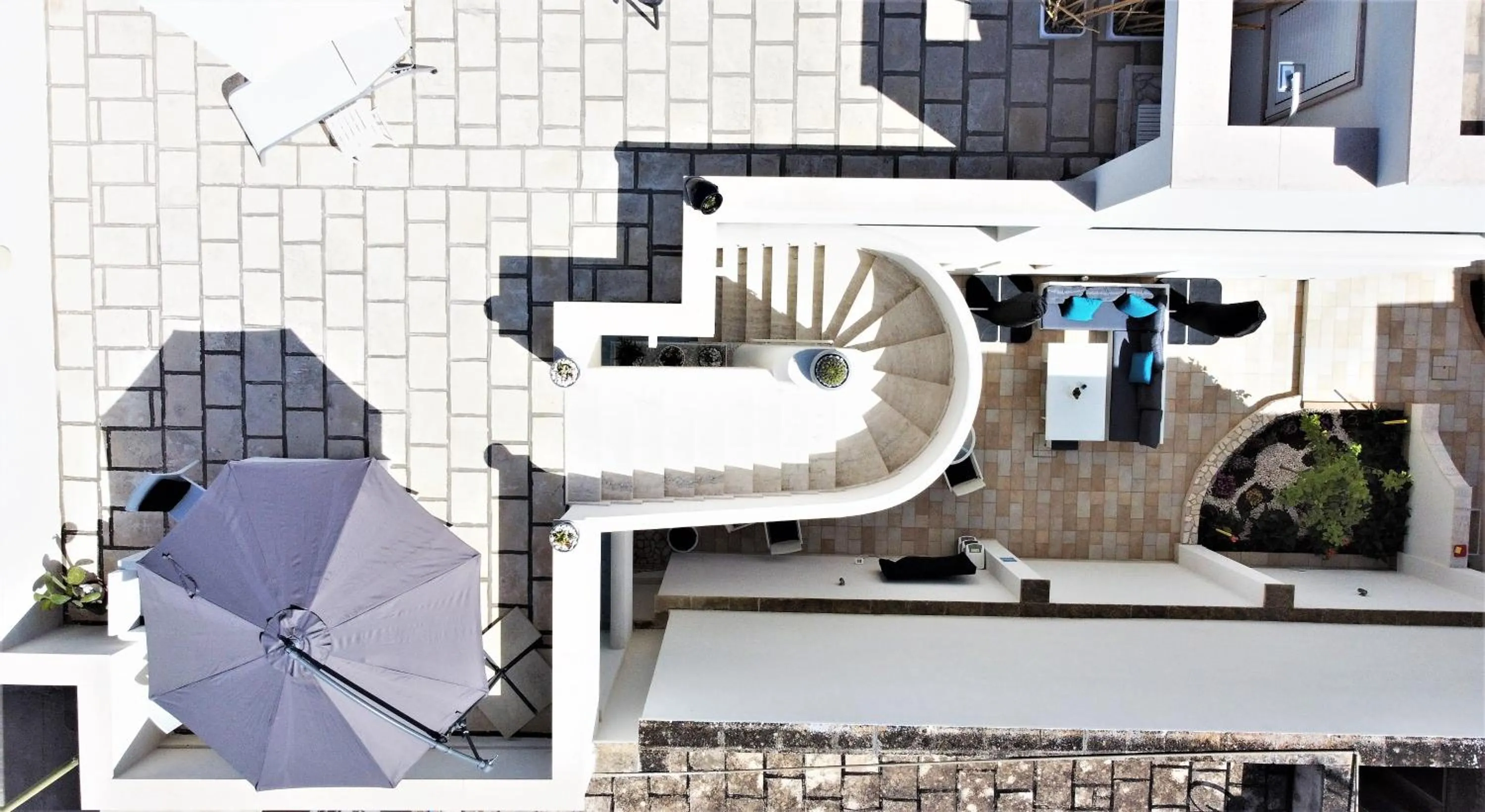 Bird's eye view in Kalinifta Rooms Apartment