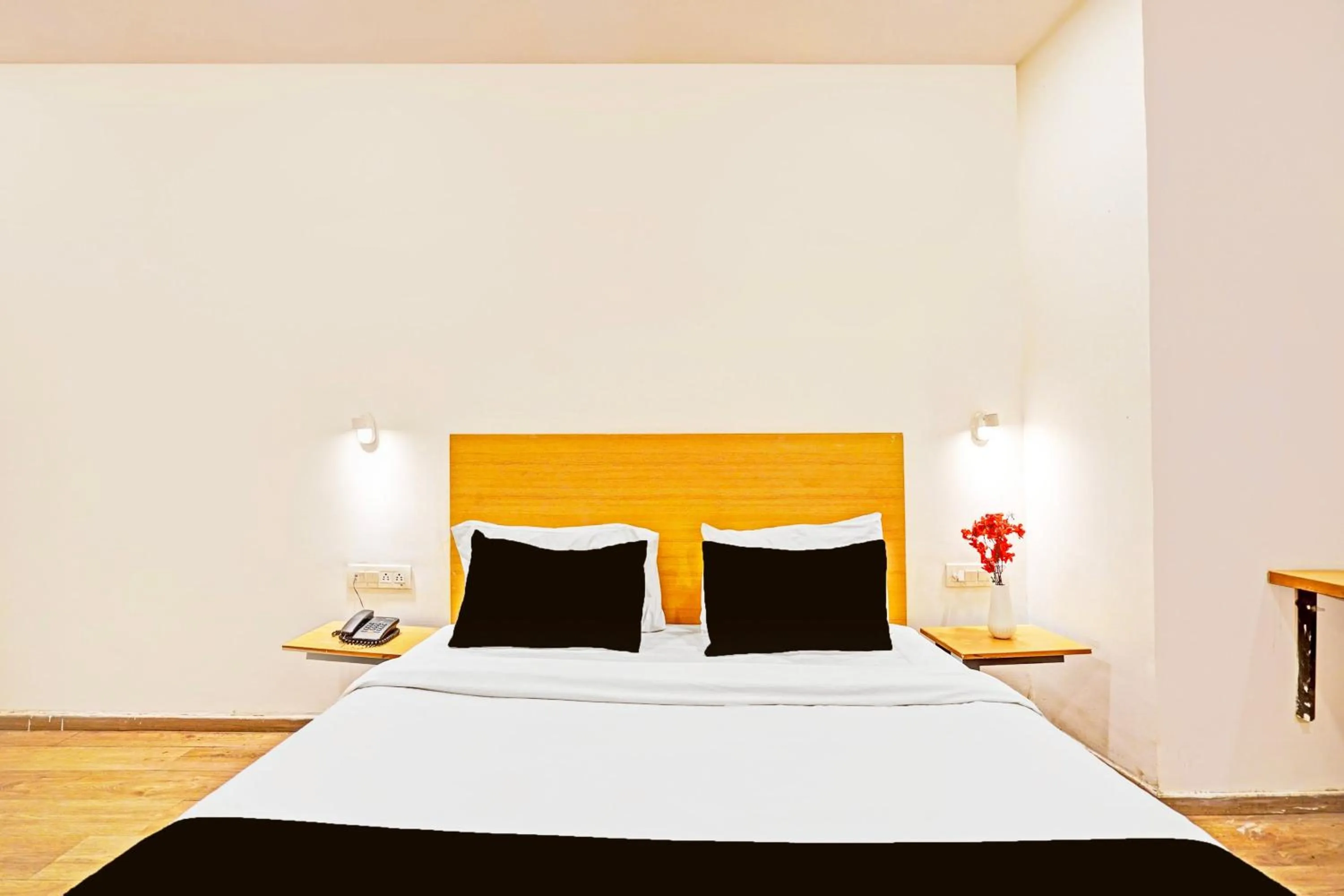 Bedroom, Bed in Super Townhouse Mukut Bazar