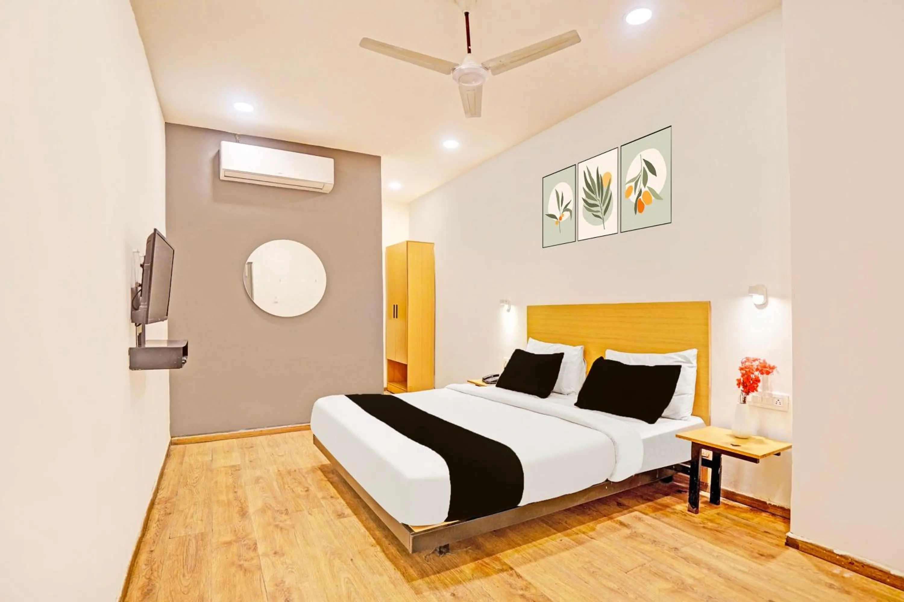 Bedroom, Bed in Super Townhouse Mukut Bazar