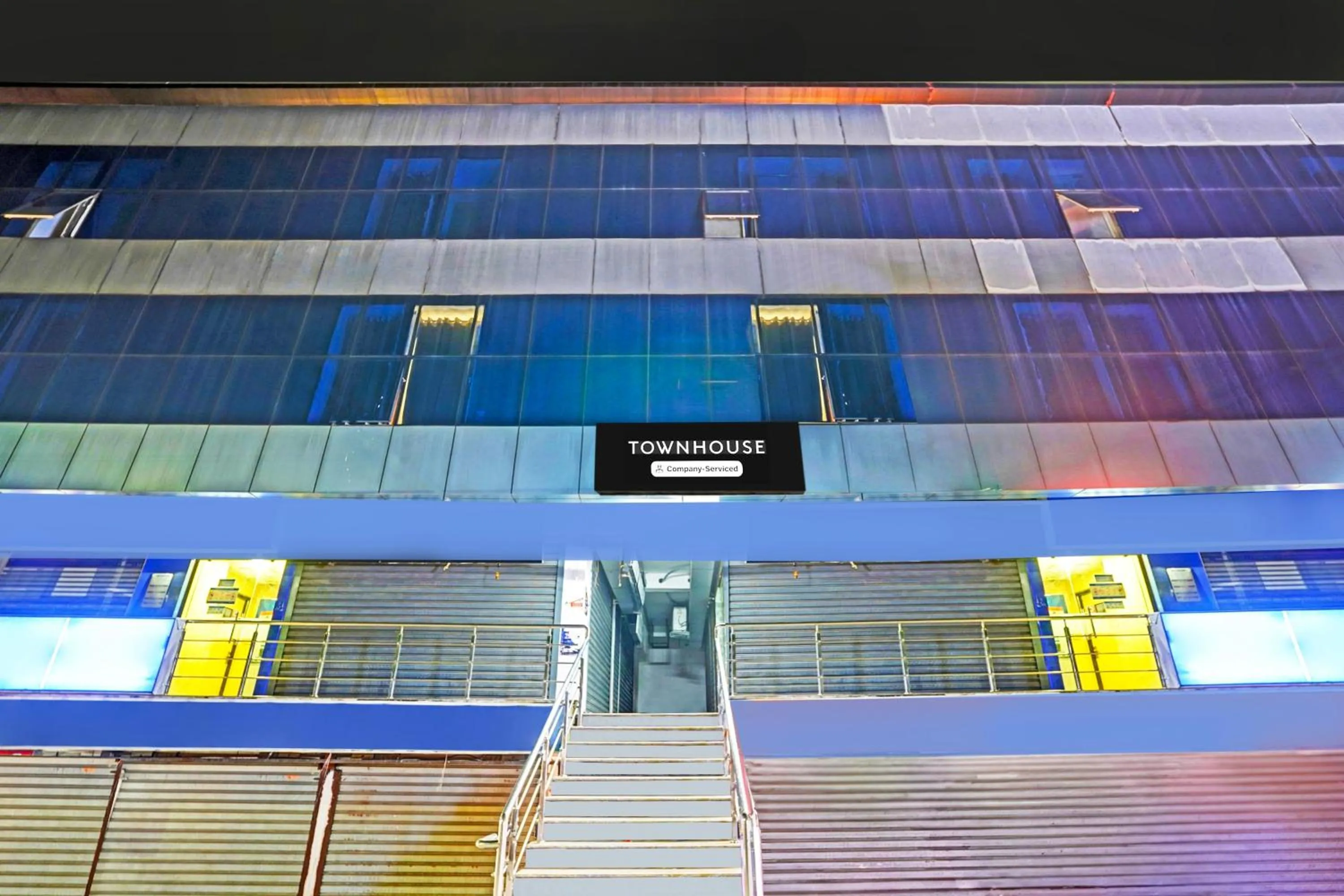 Facade/entrance in Super Townhouse Mukut Bazar