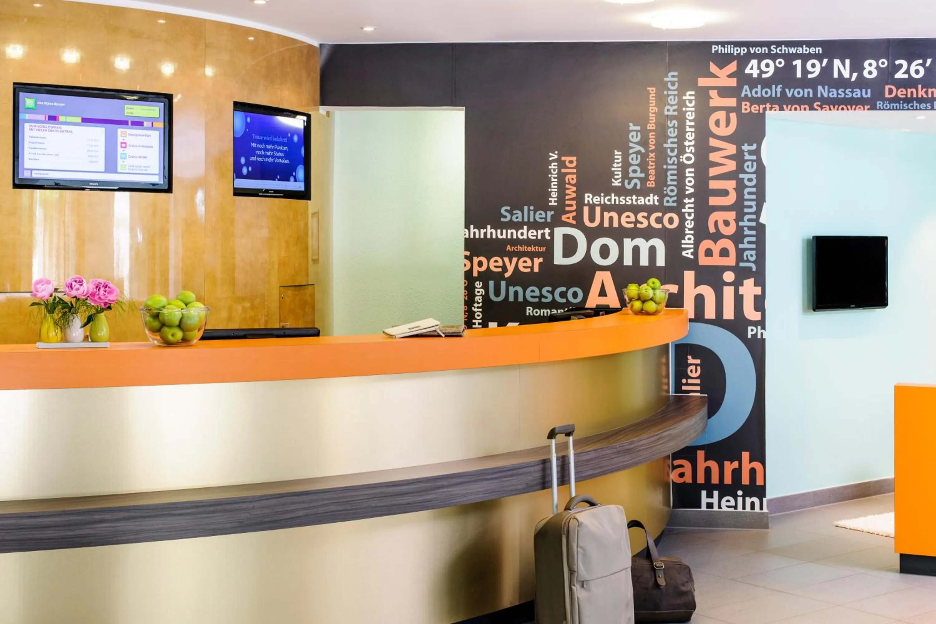 Lobby or reception in ibis Styles Speyer