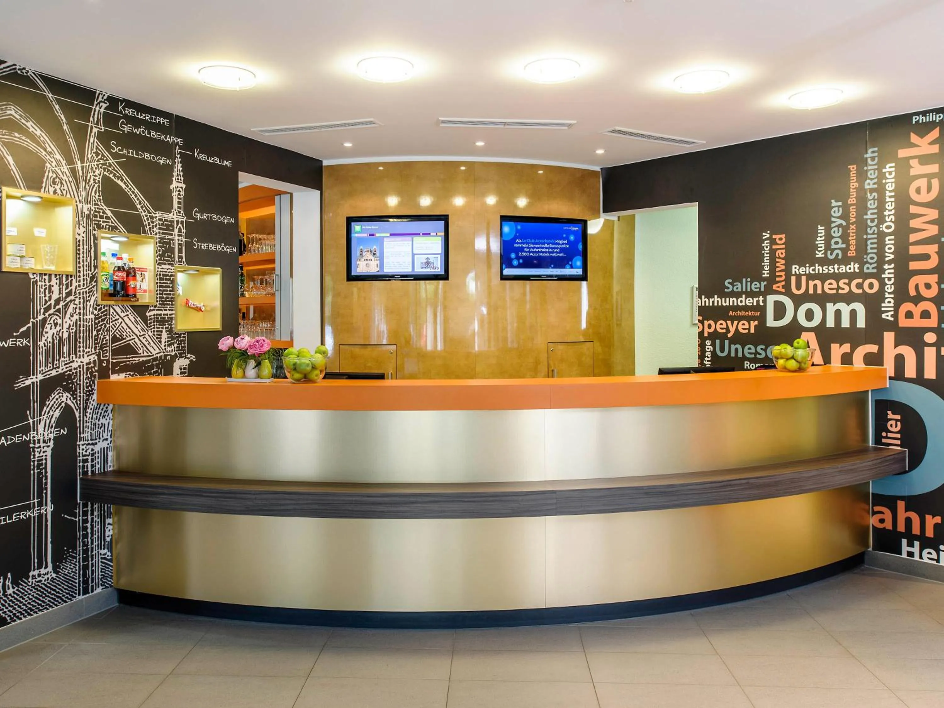 Lobby or reception in ibis Styles Speyer