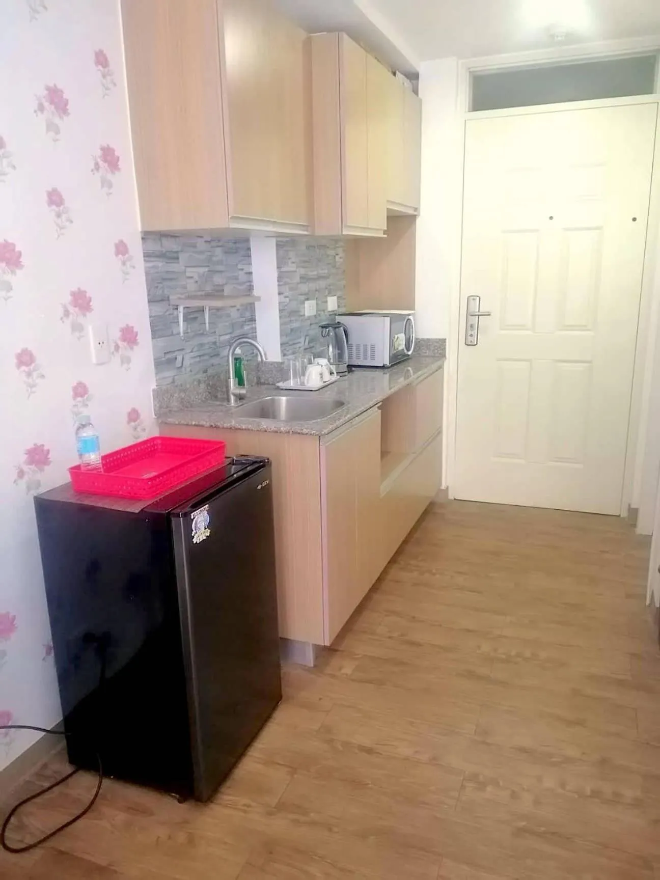 Kitchen or kitchenette in ANIA CONDO STAY
