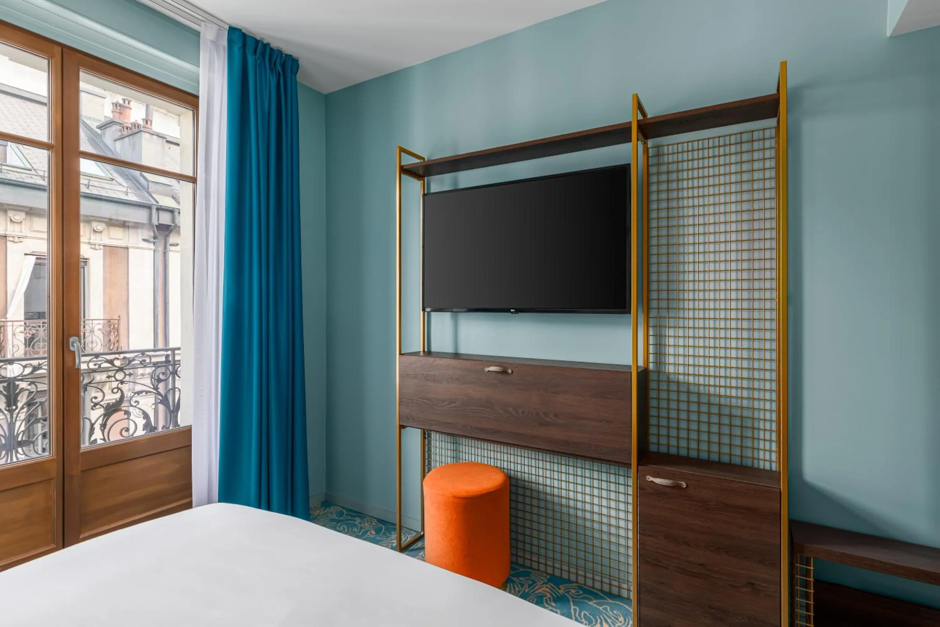 Bed in Marmont Hotel