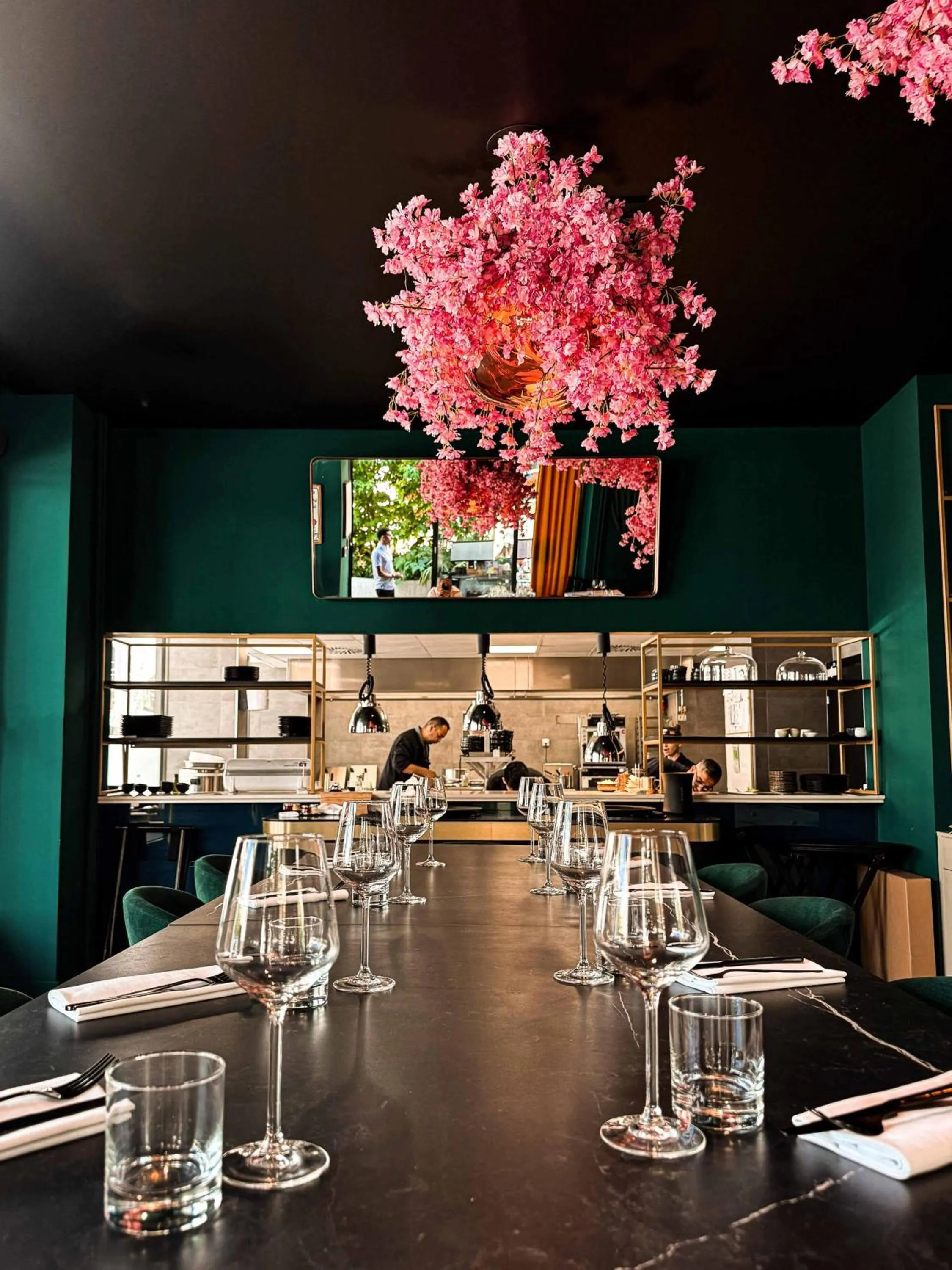 Restaurant/places to eat in Marmont Hotel