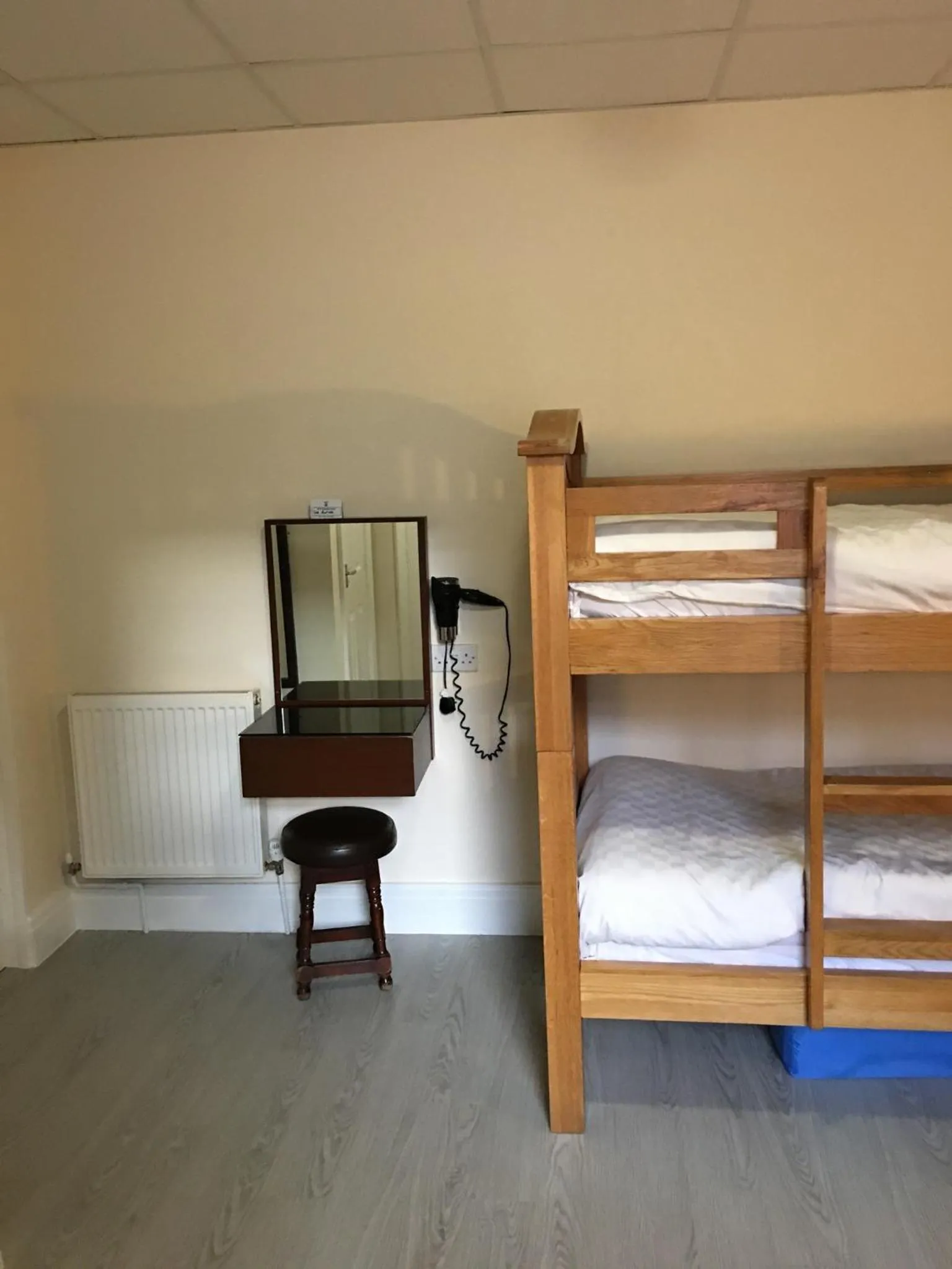 bunk bed, Bed in The Aspire