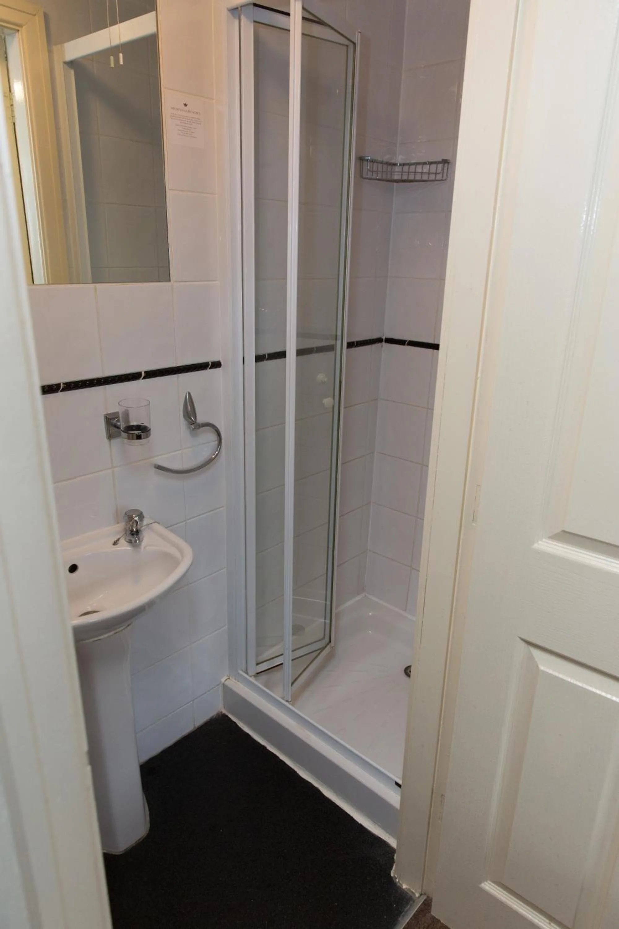 Shower in The Aspire