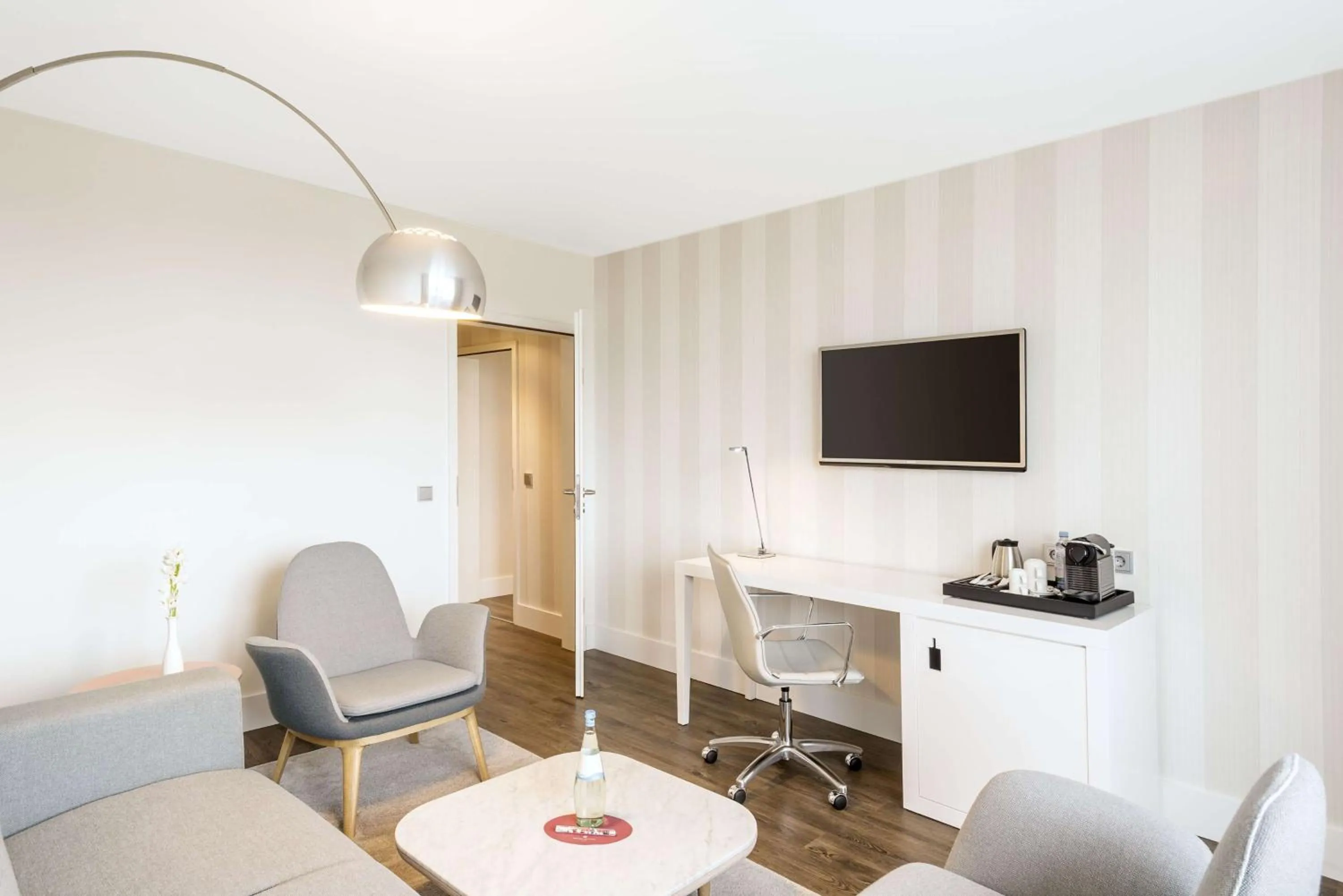 Bedroom in NH Collection Köln Mediapark