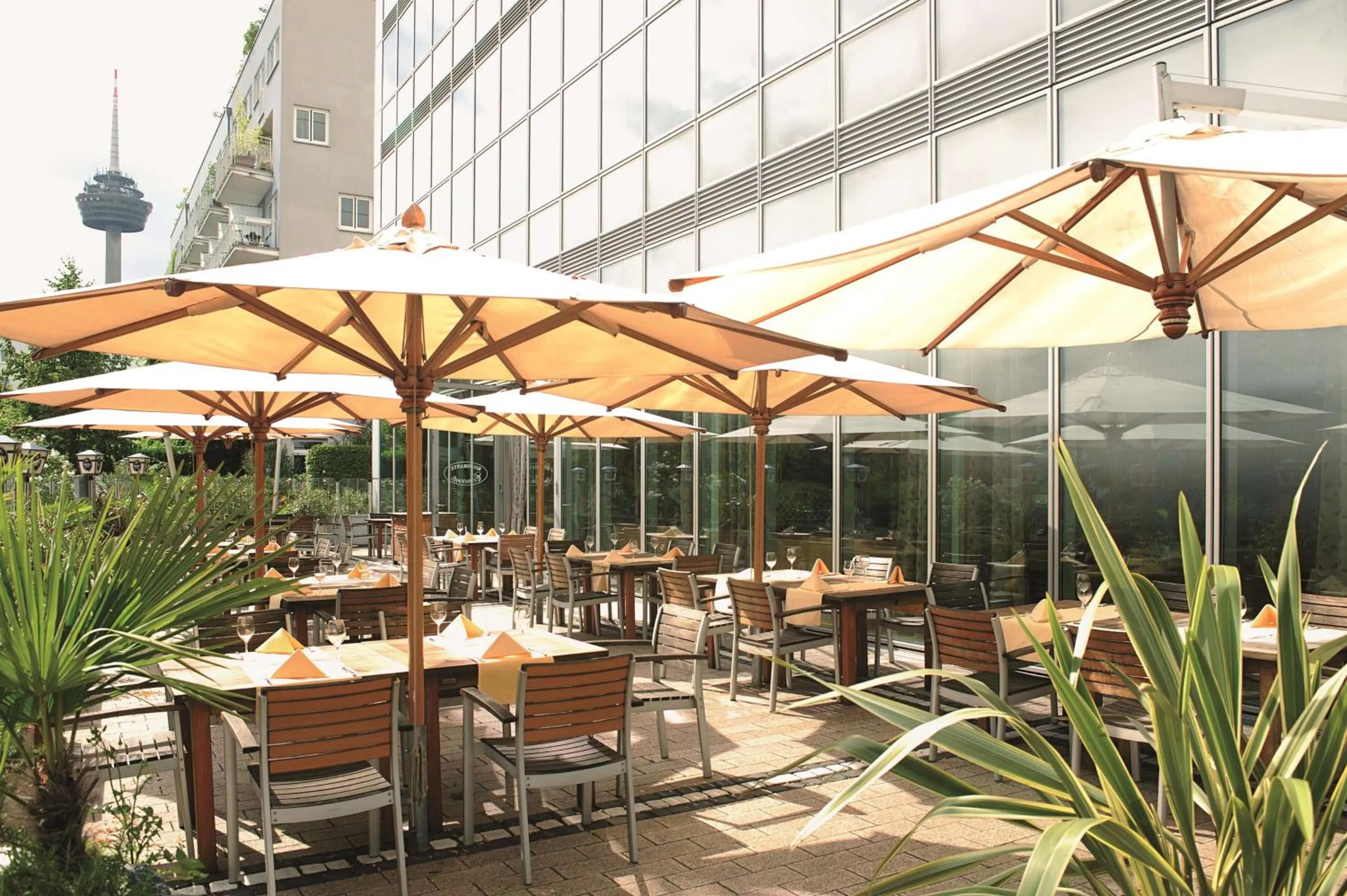 Patio in NH Collection Köln Mediapark