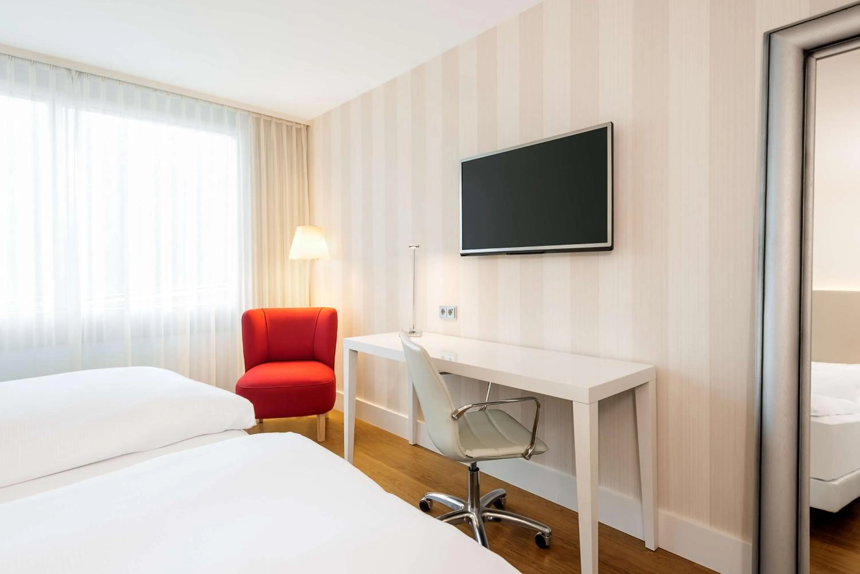 Bedroom, Bed in NH Collection Köln Mediapark