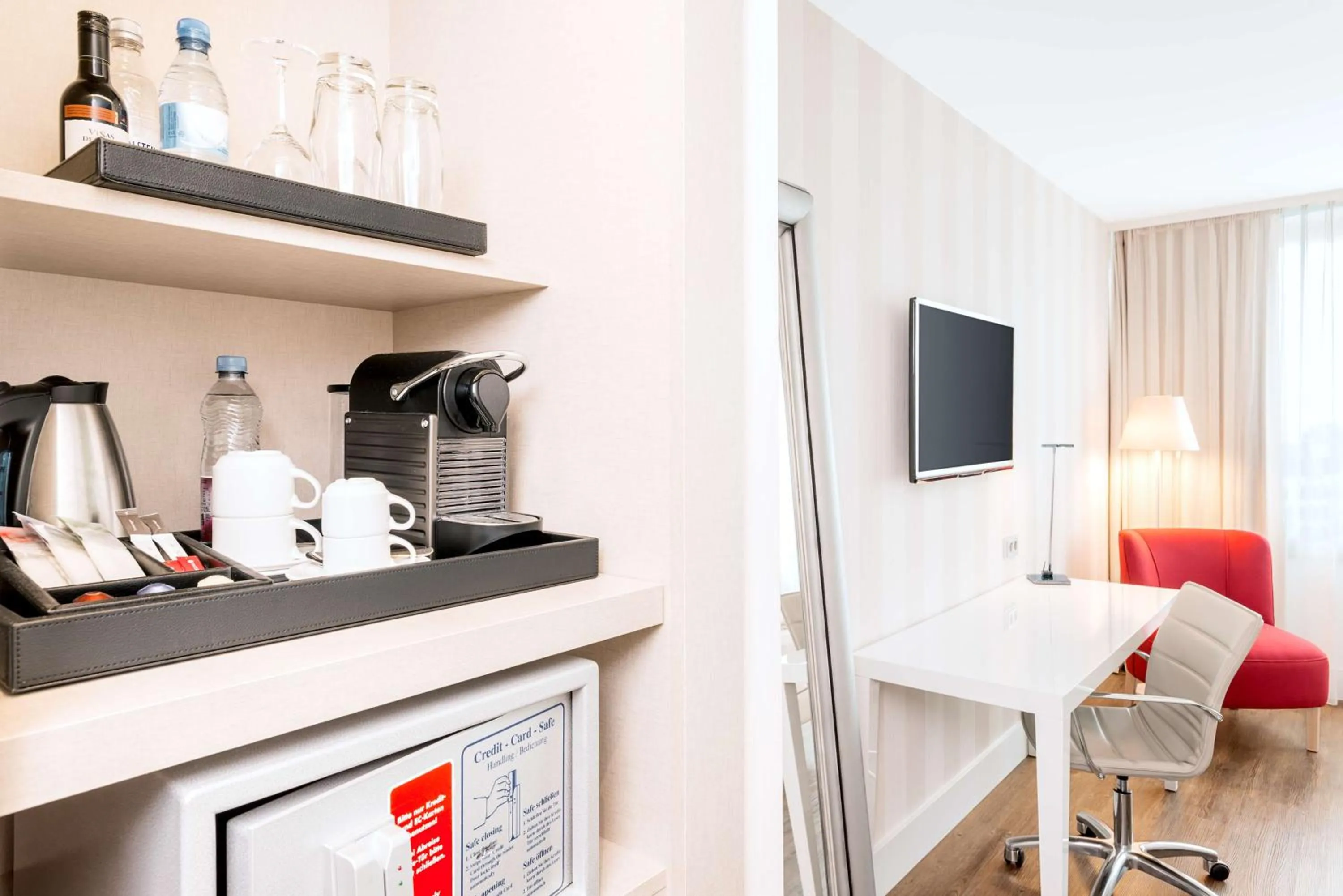 Bedroom in NH Collection Köln Mediapark