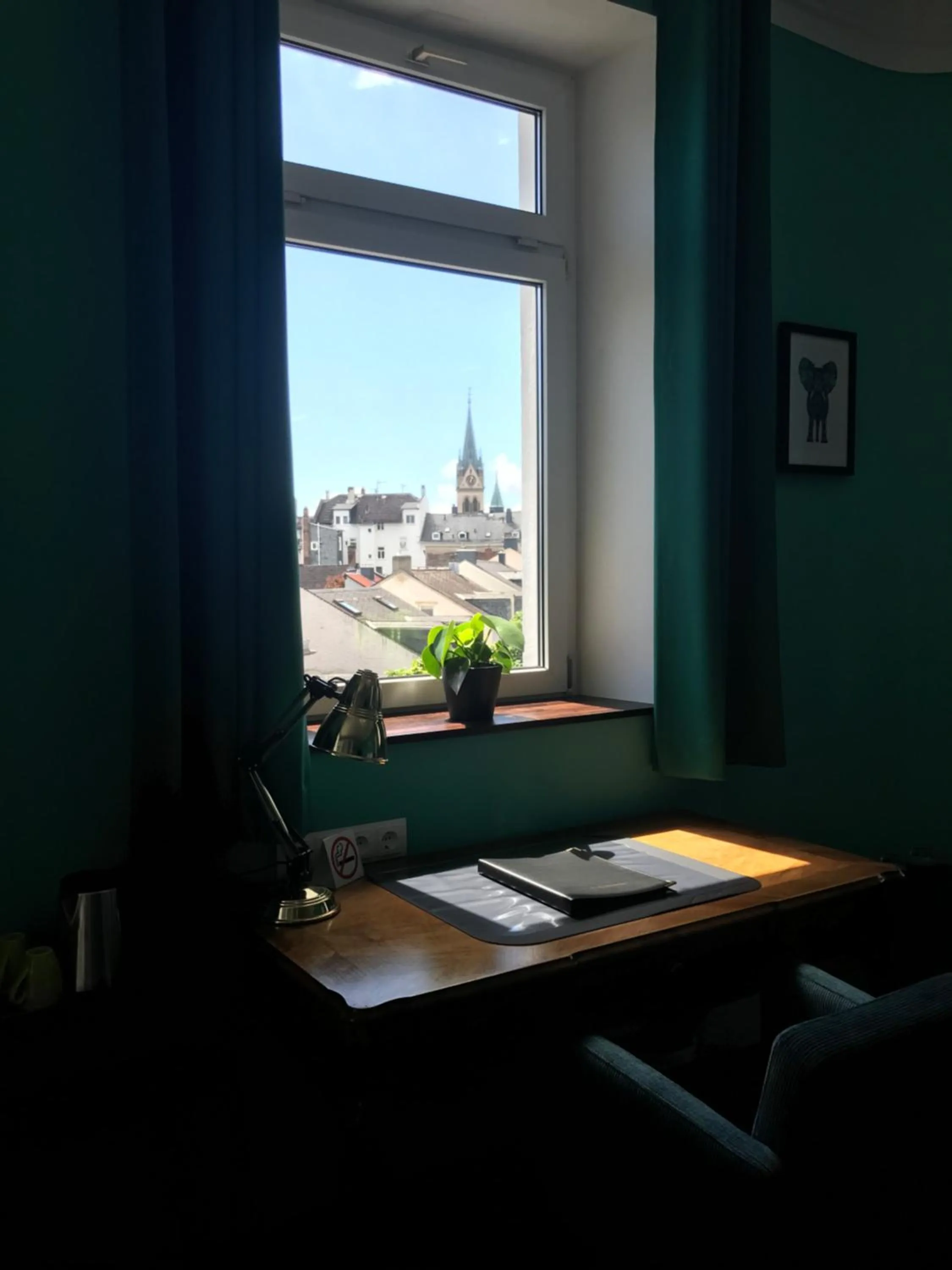 Photo of the whole room in SmartHotel Mystique Self check-in