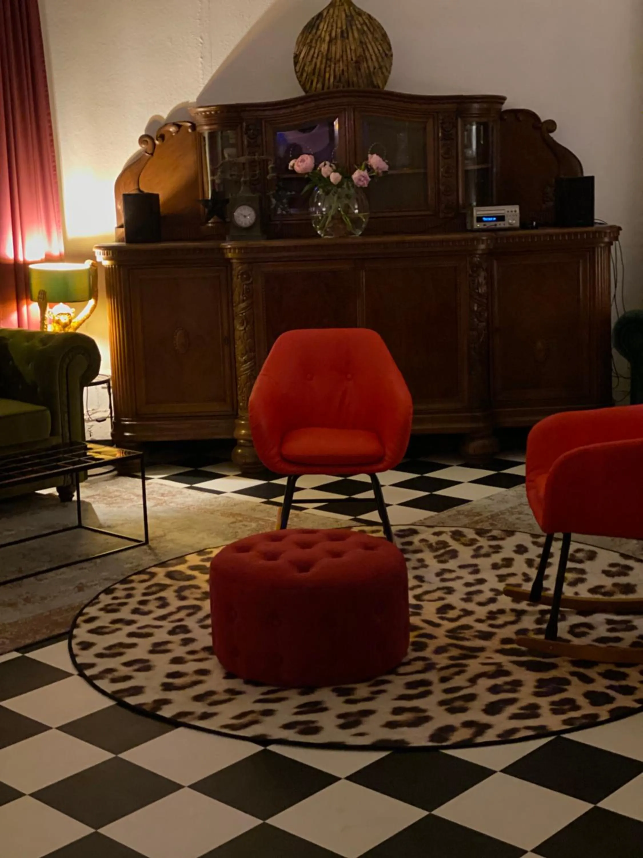 Lounge or bar in SmartHotel Mystique Self check-in