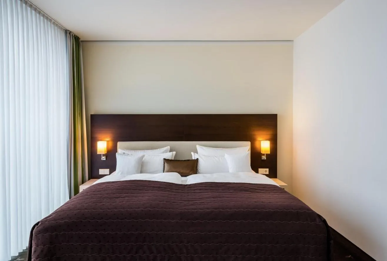 Bedroom, Bed in Hotel Esplanade Dortmund
