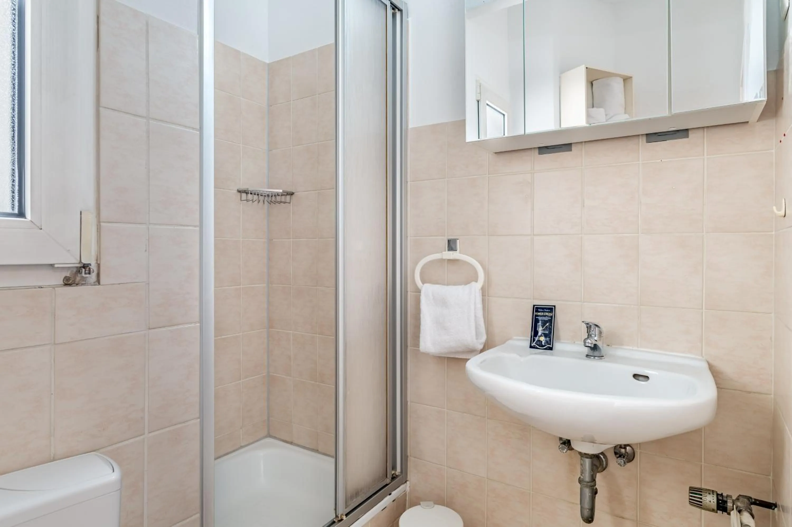 Shower in Hotel Esplanade Dortmund