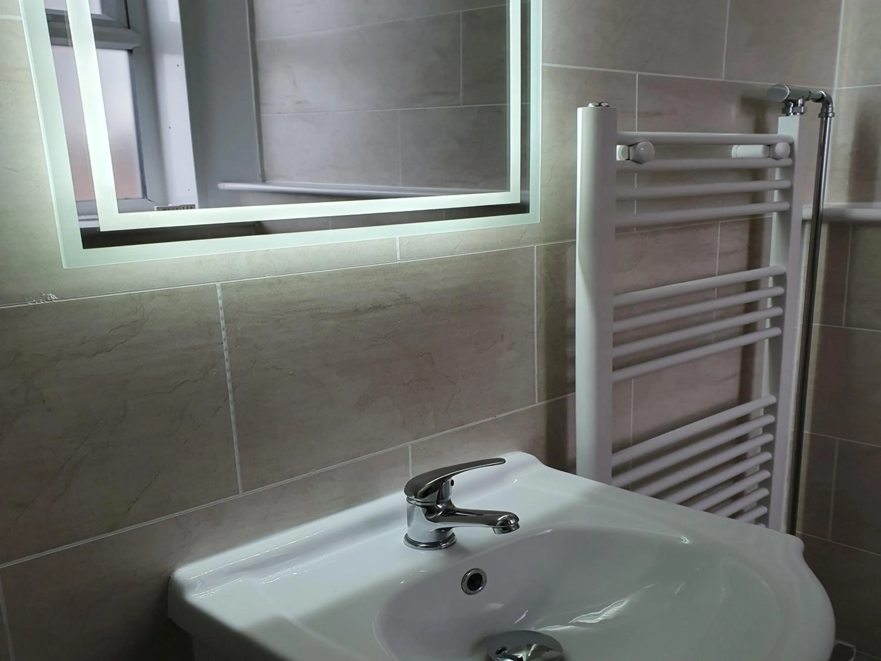 South Beach Kings Promenade Hotel