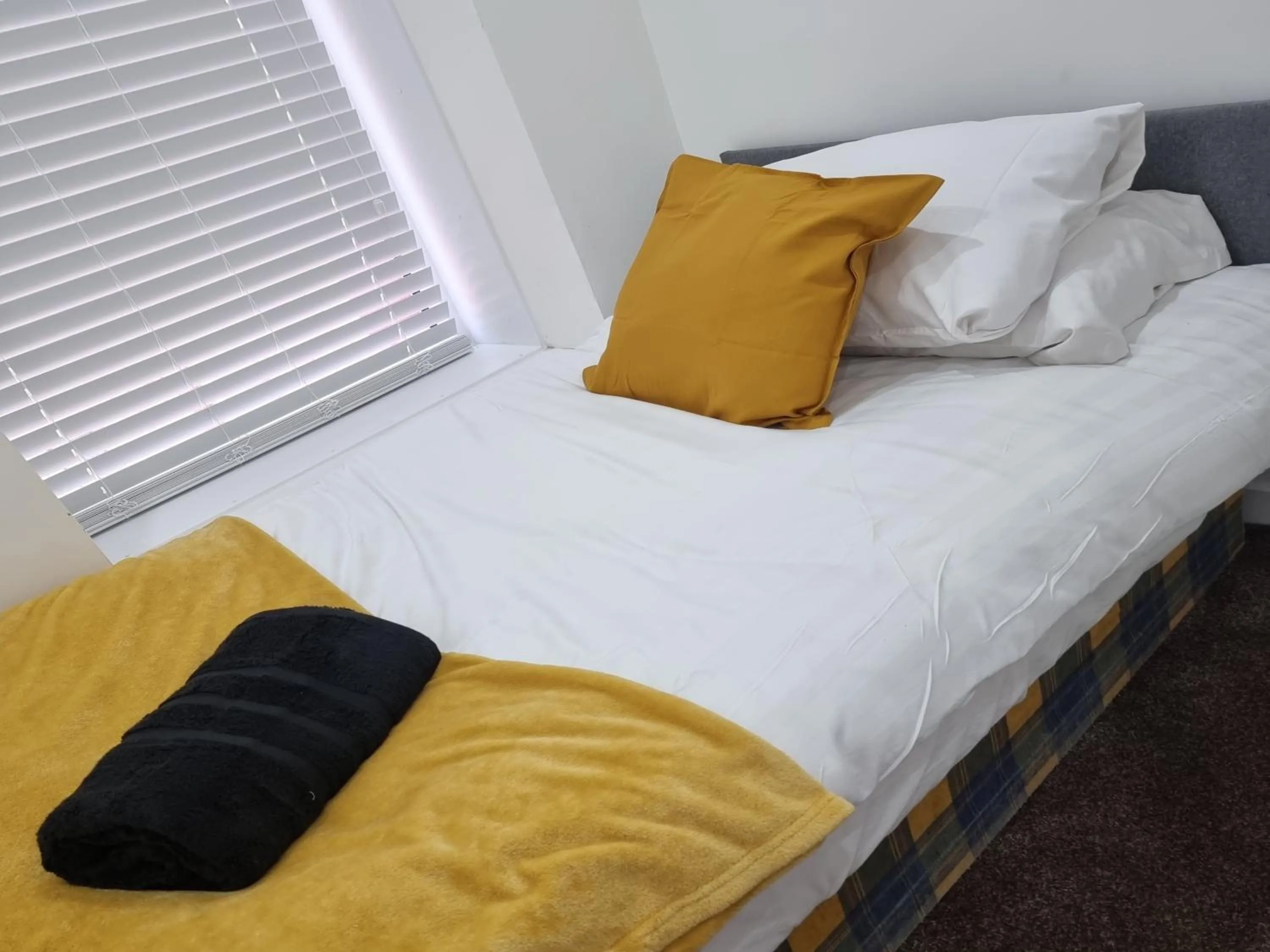 Bed in South Beach Kings Promenade Hotel