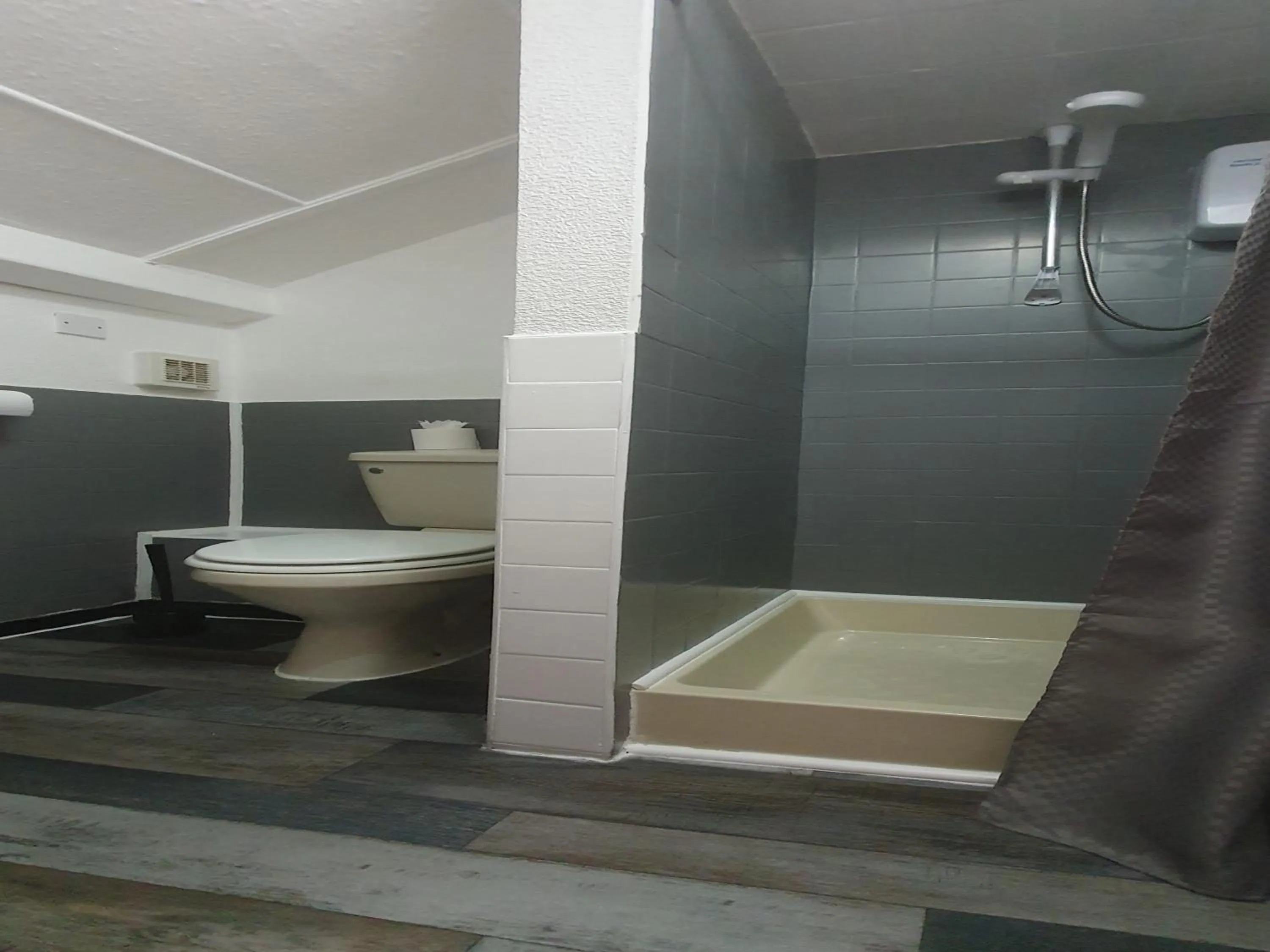 South Beach Kings Promenade Hotel