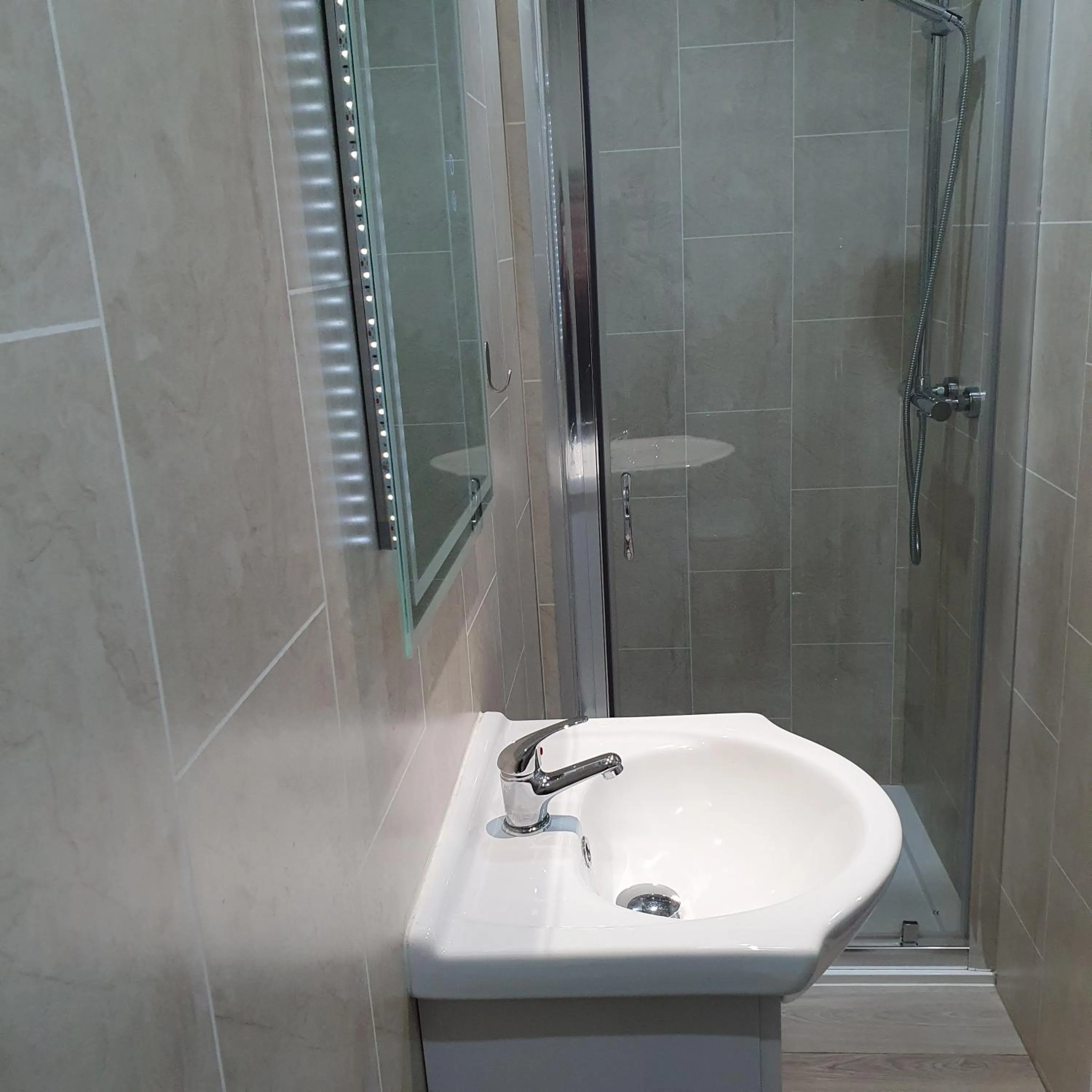 South Beach Kings Promenade Hotel