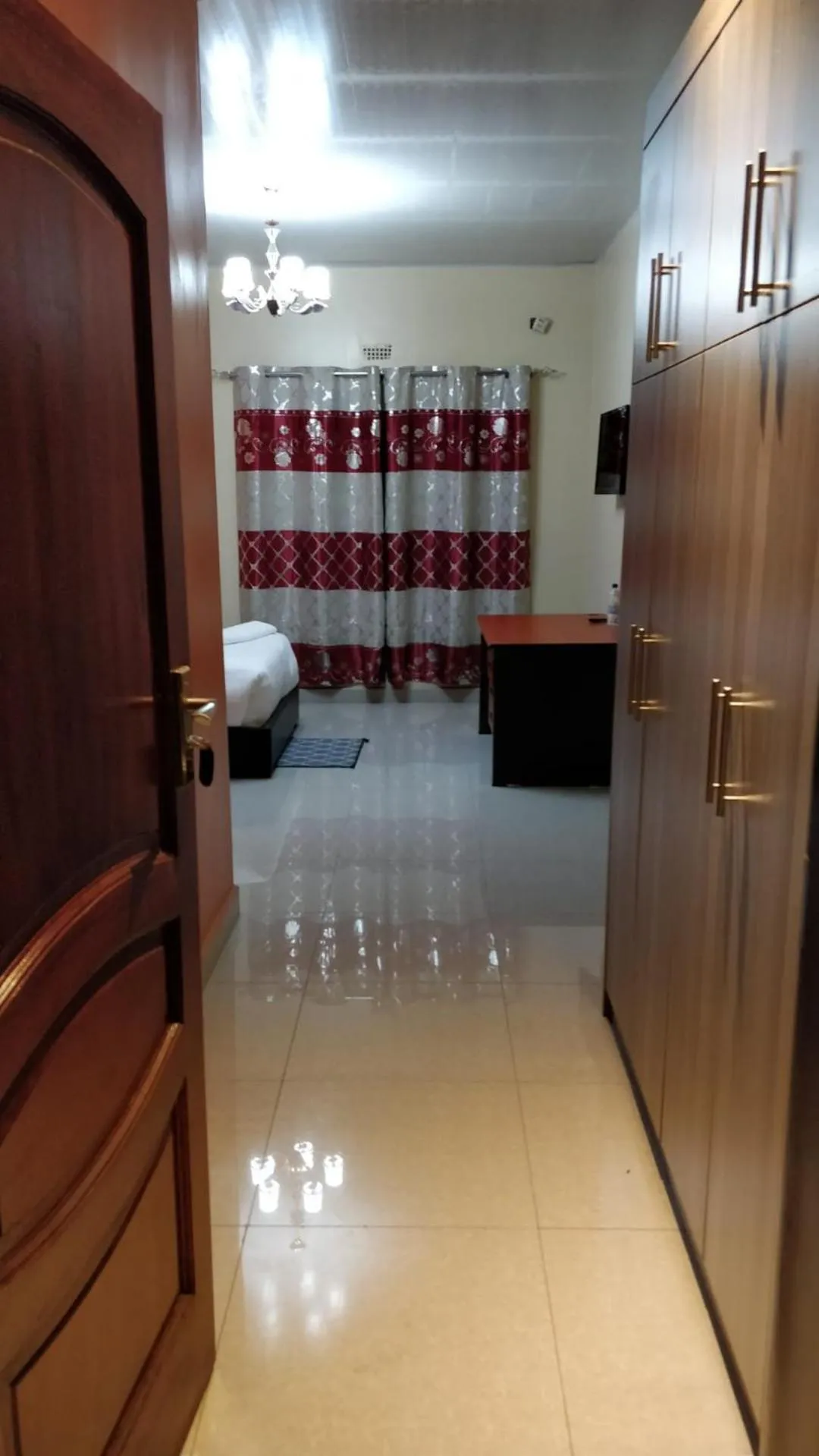 Bed in THE ESCAPE LODGE