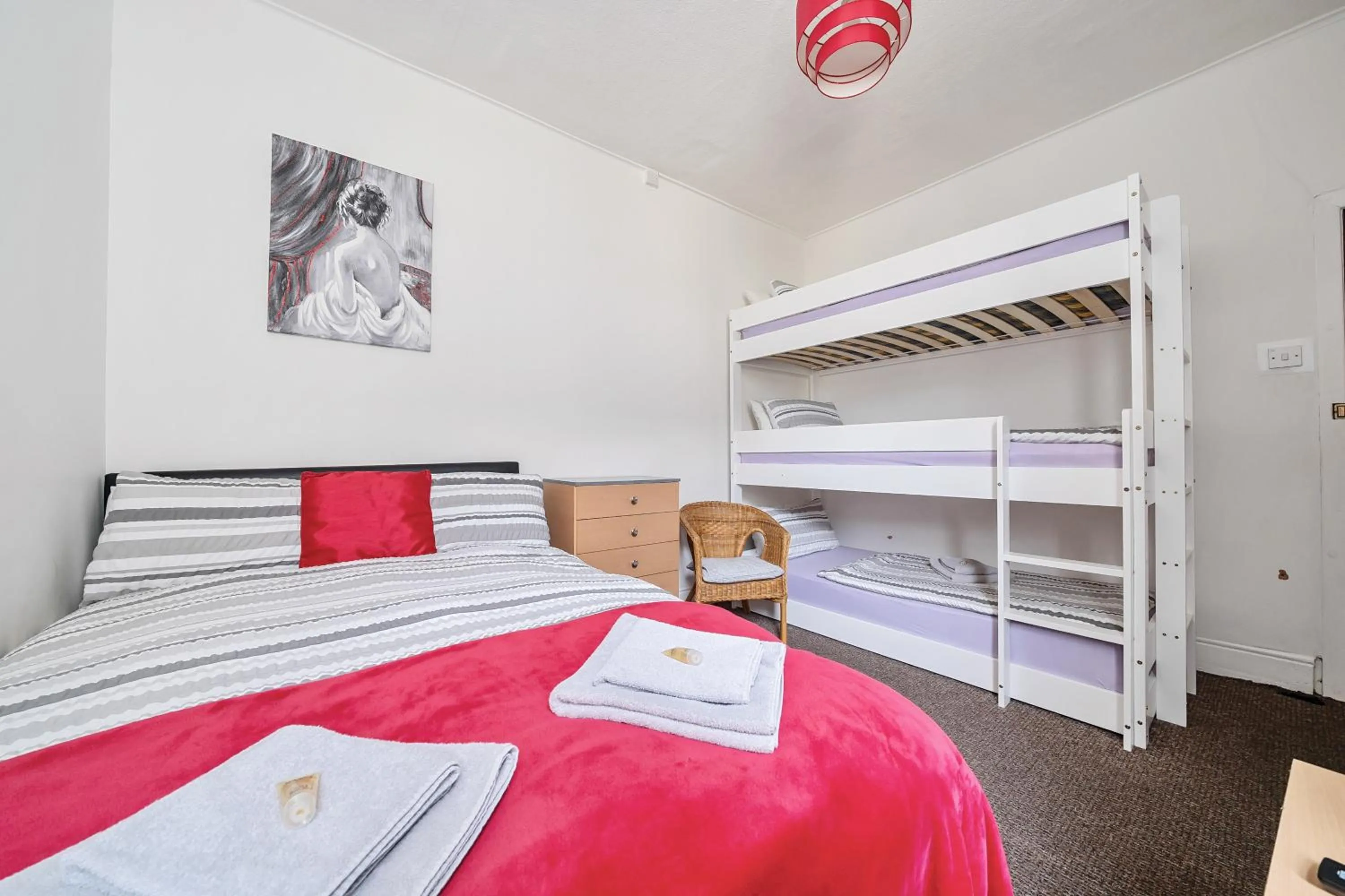 Bed in Willin House Hotel