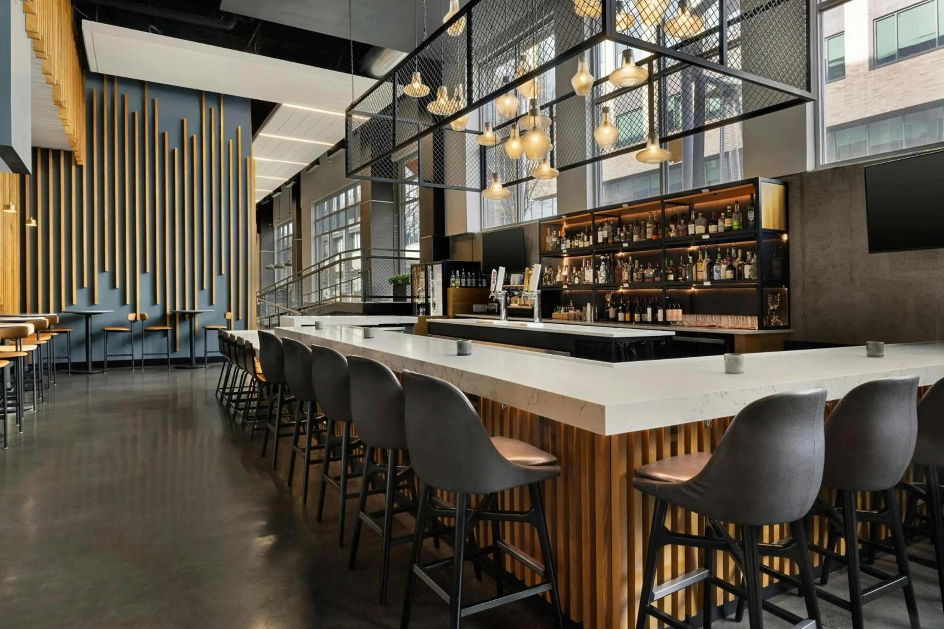 Lounge or bar in The Casso, Raleigh, a Tribute Portfolio Hotel