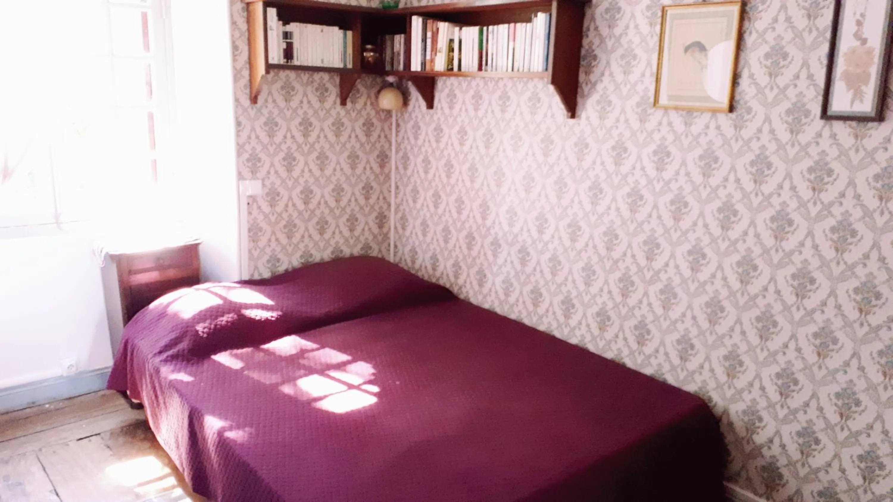 Bed in La Cure du Maine Charles