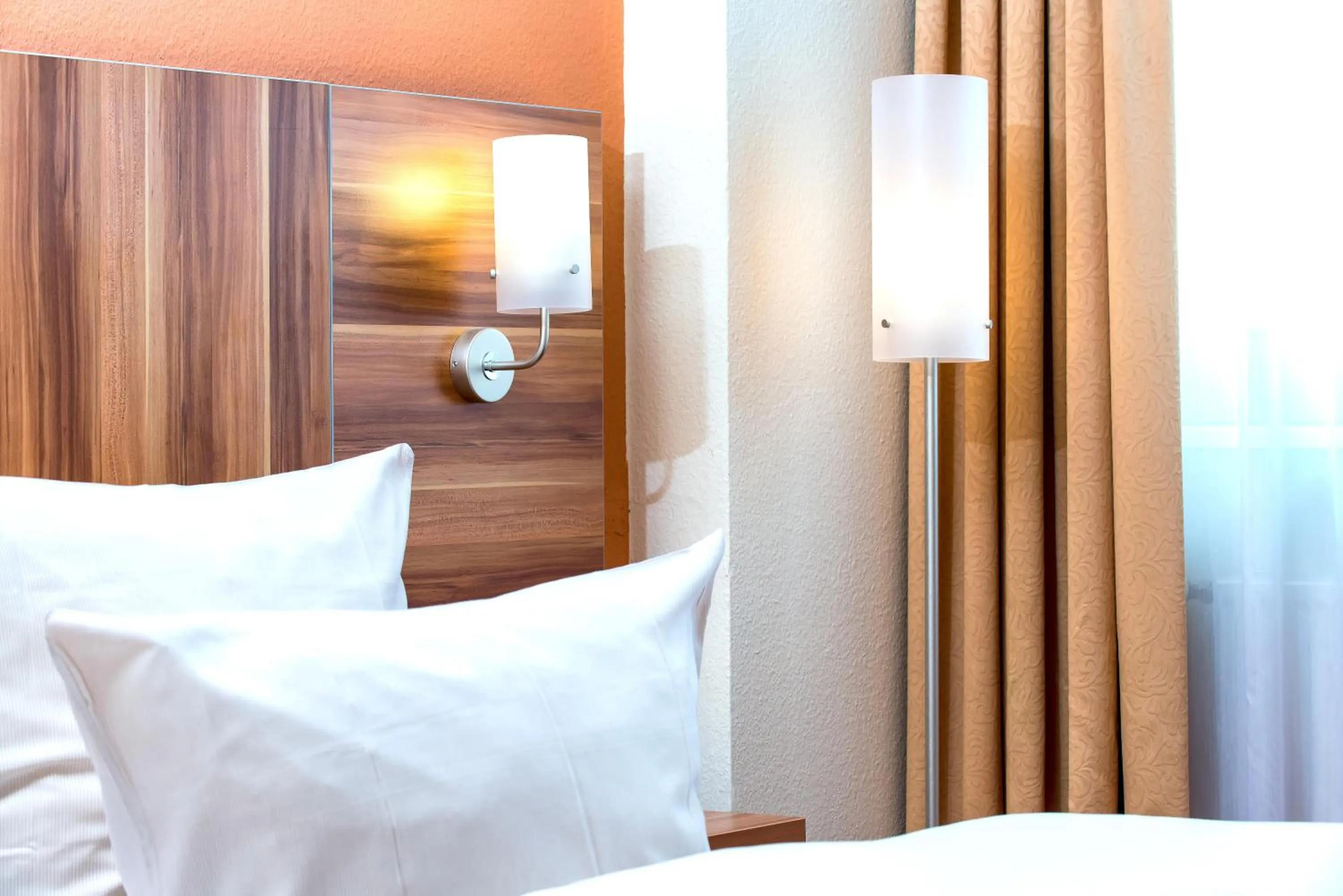 Decorative detail, Bed in Best Western Hotel Braunschweig Seminarius