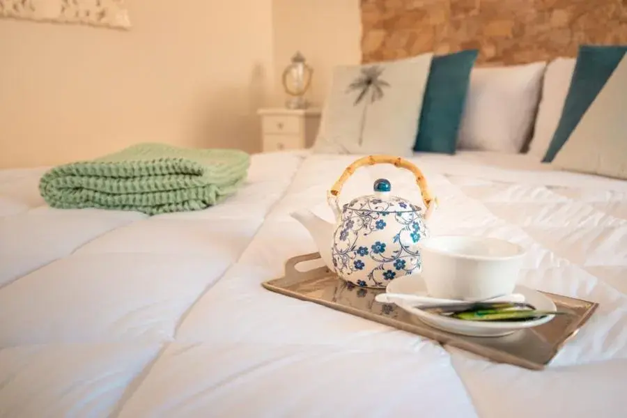 Triple Room with Private Bathroom in Eneide Triple Room with Private Bathroom in Eneide