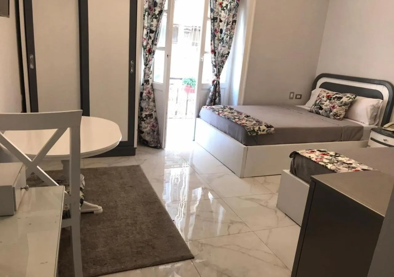 Bedroom, Bed in columbia sky city hotel