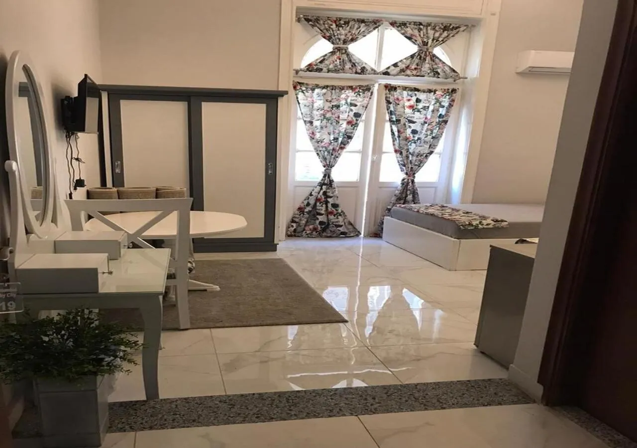 Photo of the whole room in columbia sky city hotel